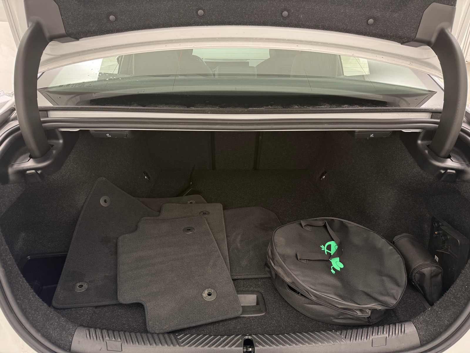 Thumbnail: 2025 BMW i5 - 6