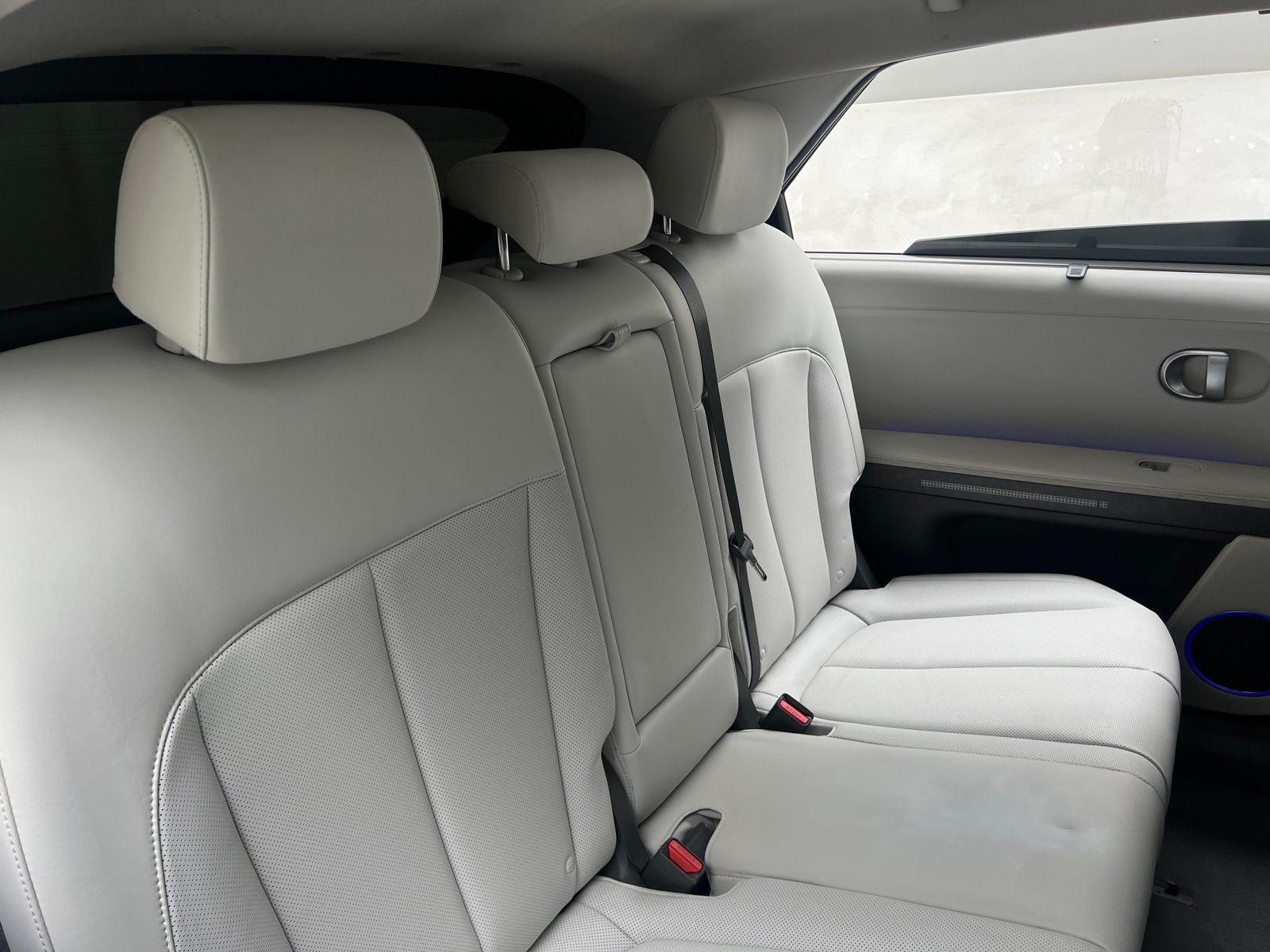 Thumbnail: 2022 Hyundai Ioniq 5 - 5