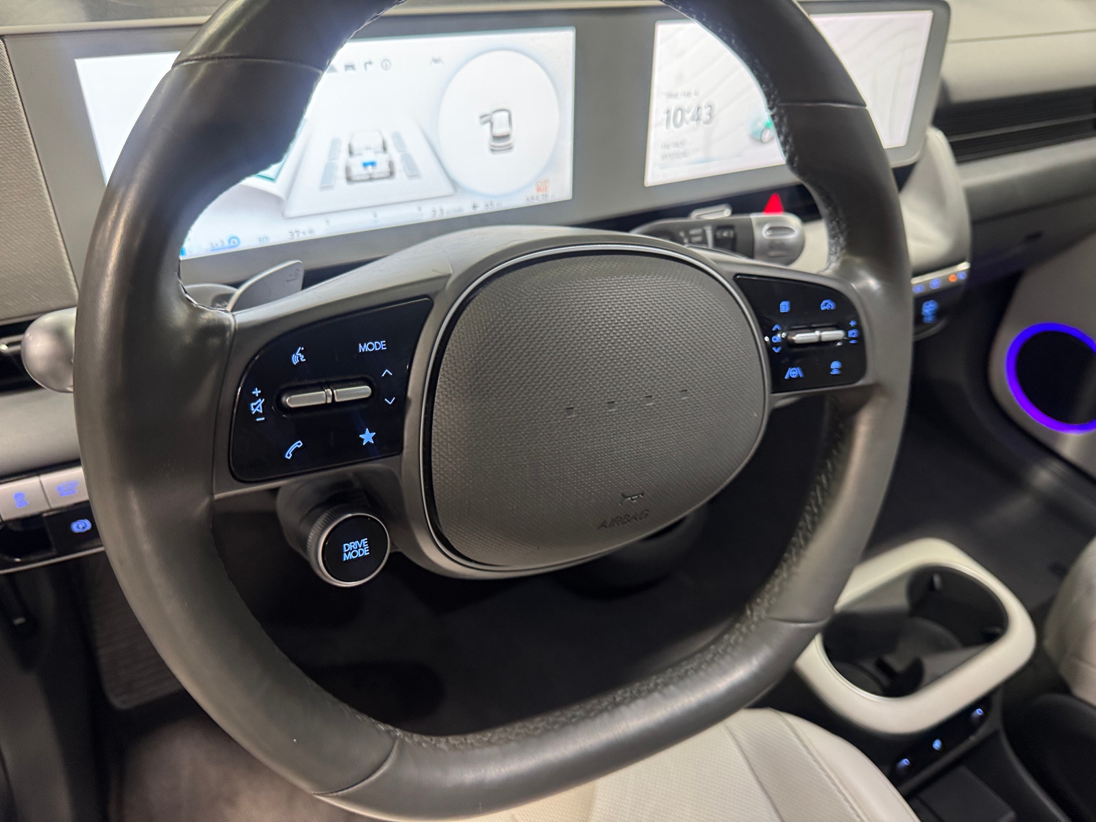 Thumbnail: 2022 Hyundai Ioniq 5 - 4