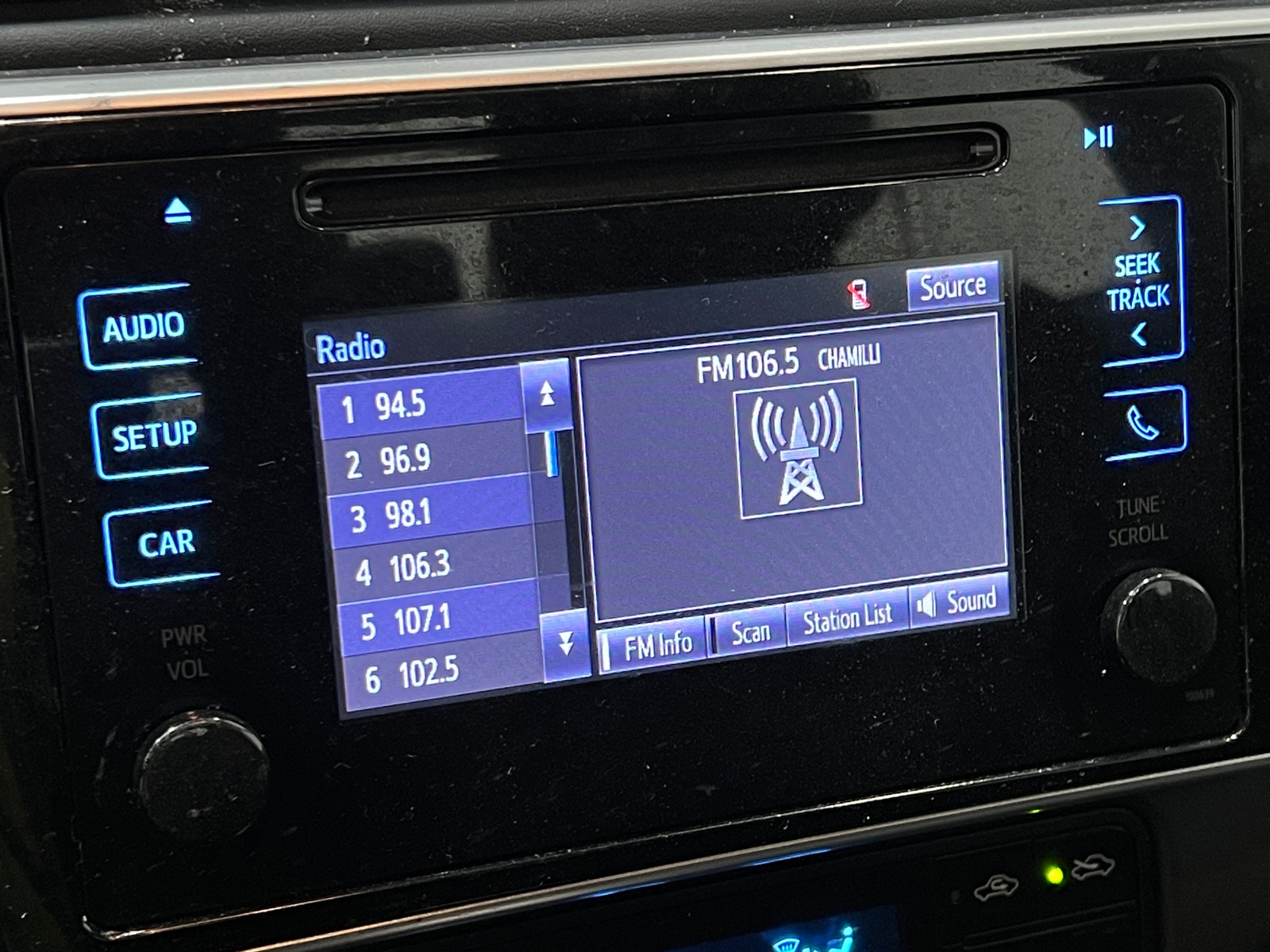 Thumbnail: 2017 Toyota Corolla - 4