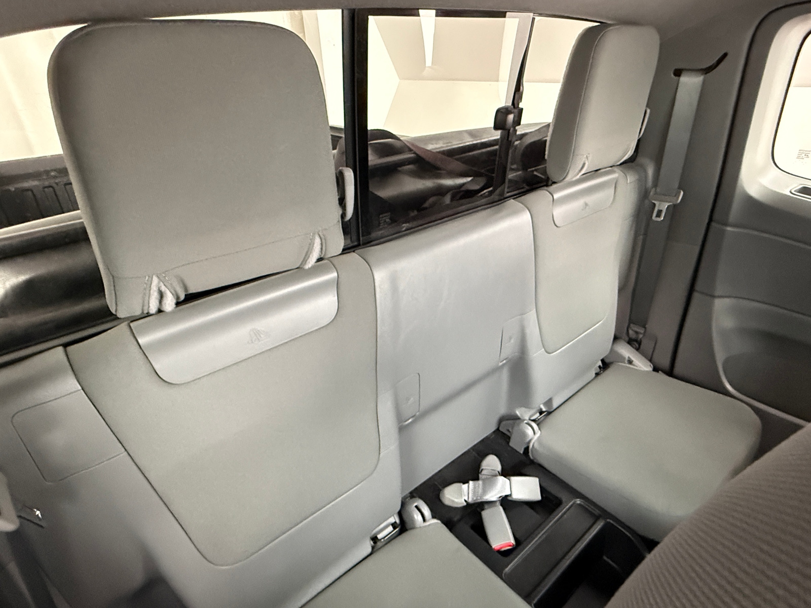 Thumbnail: 2015 Toyota Tacoma - 6