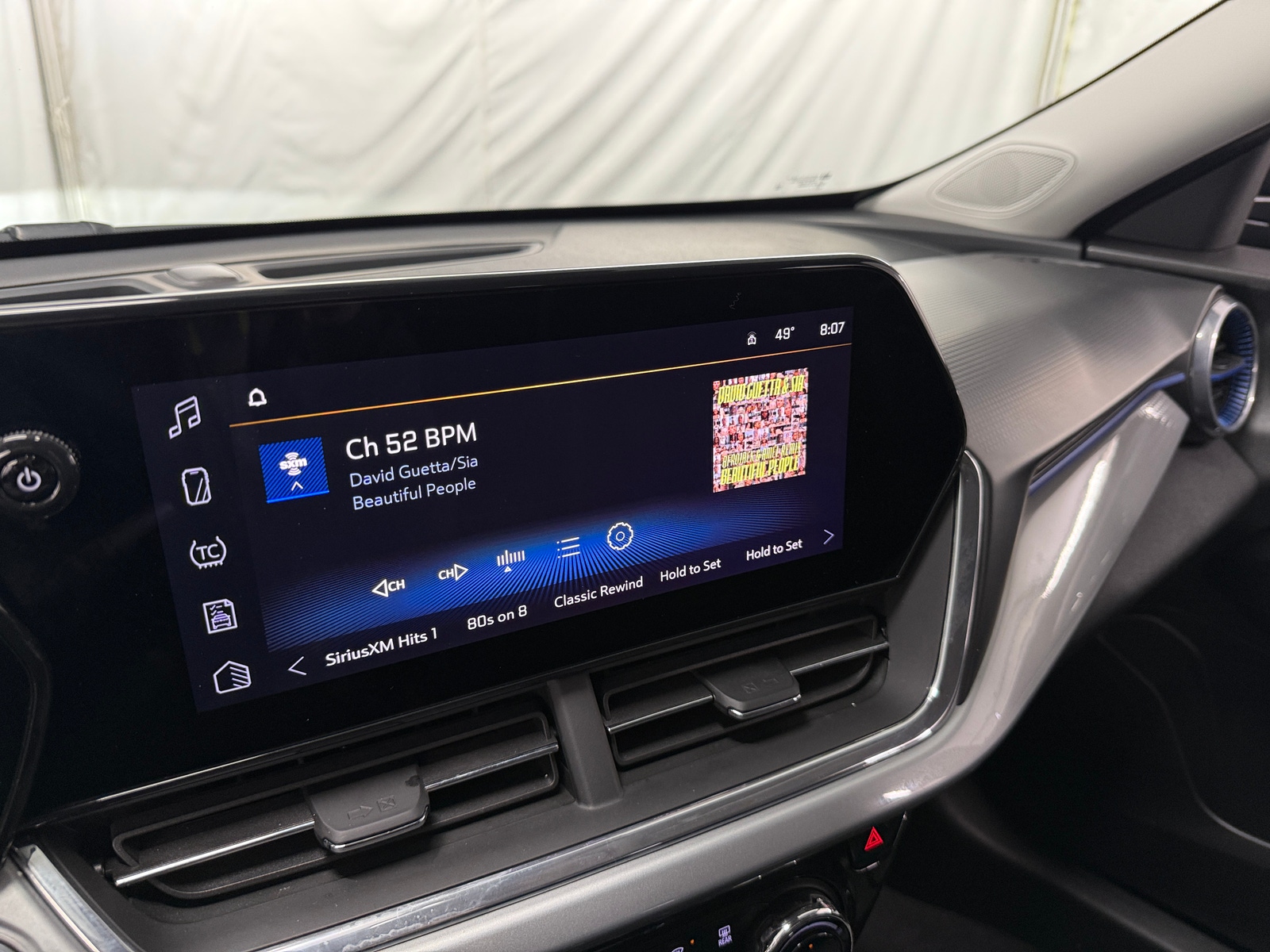 Thumbnail: 2025 Chevrolet Trax - 4