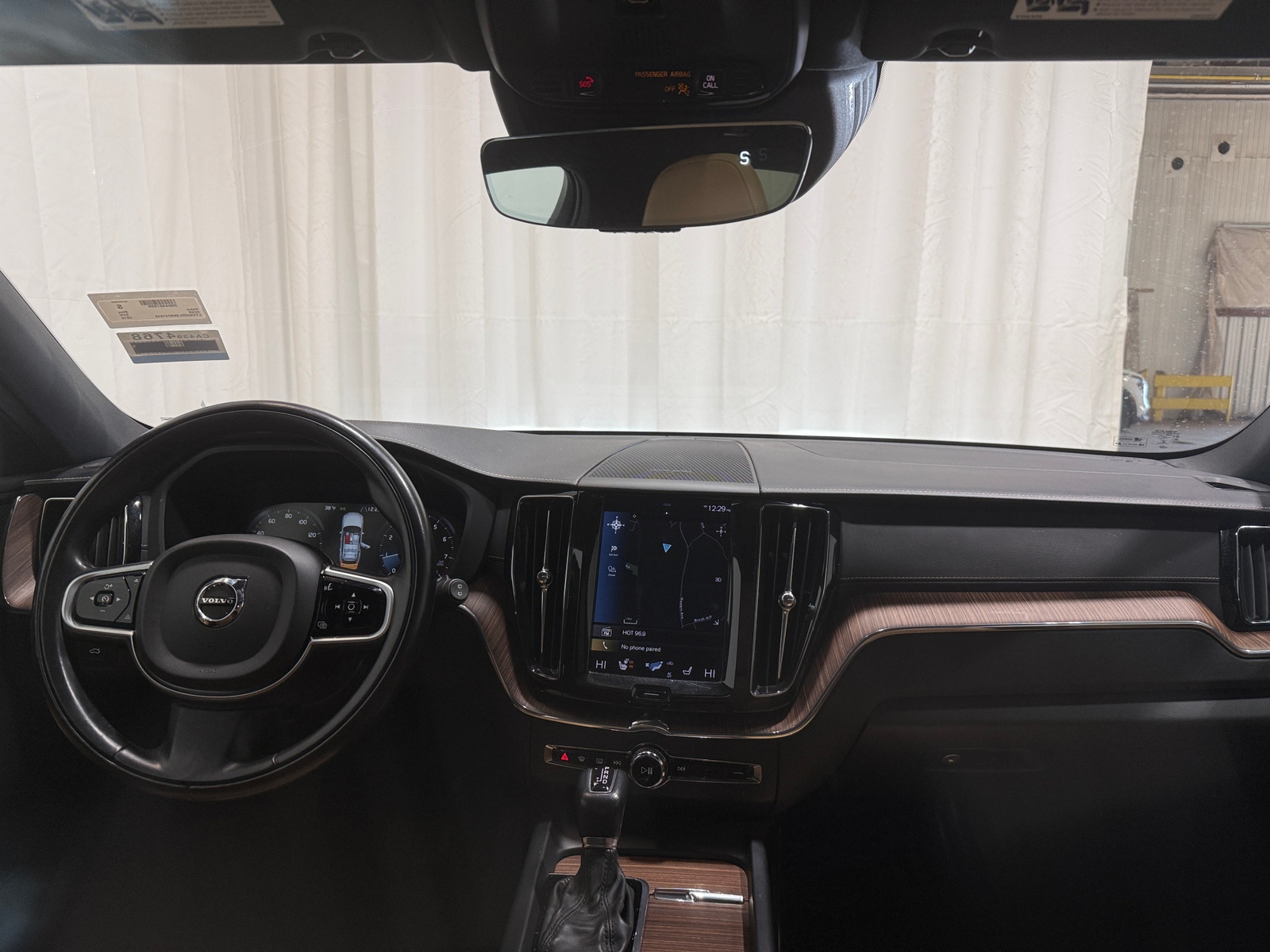 Thumbnail: 2019 Volvo XC60 - 2