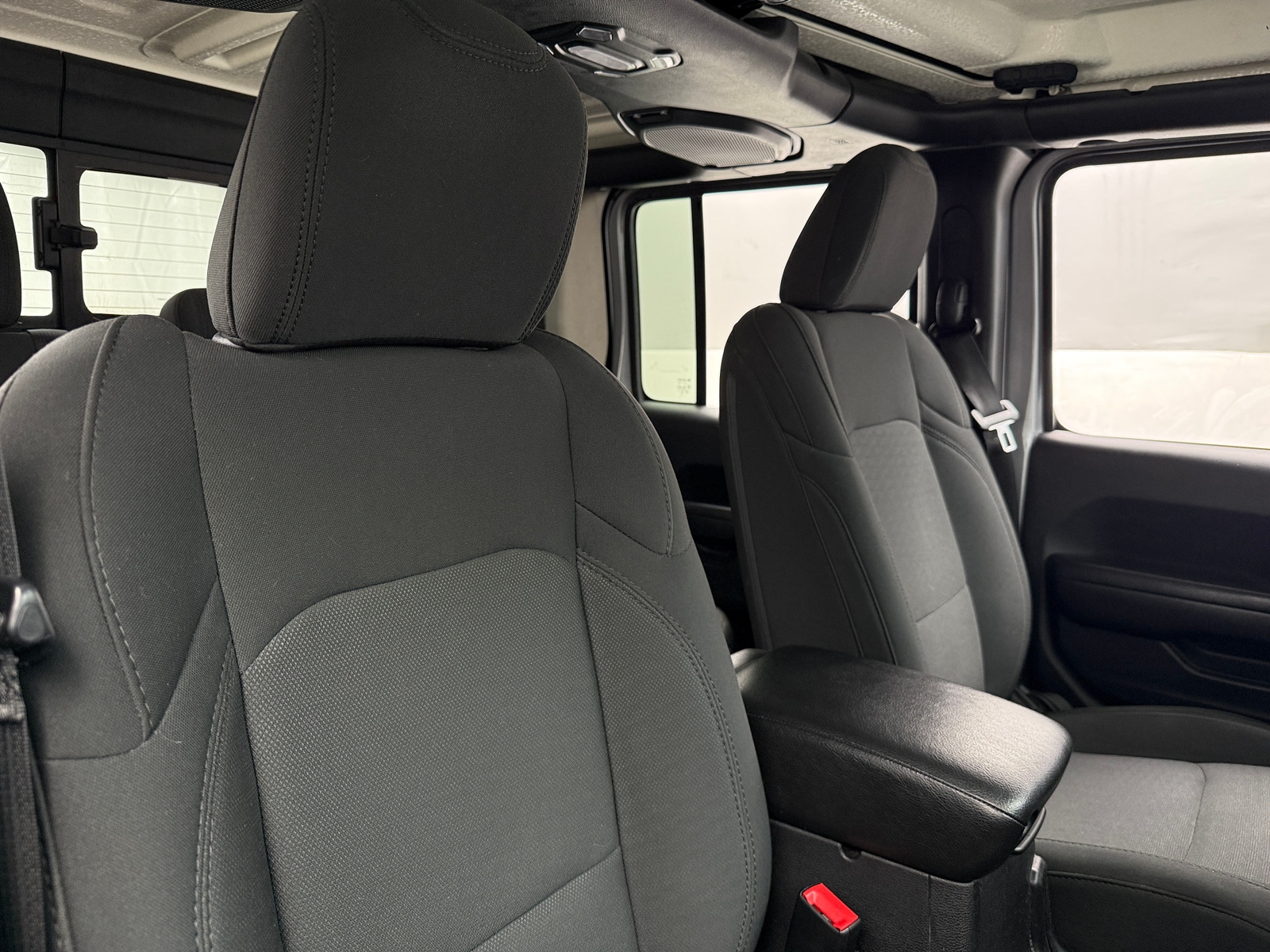 Thumbnail: 2020 Jeep Gladiator - 2