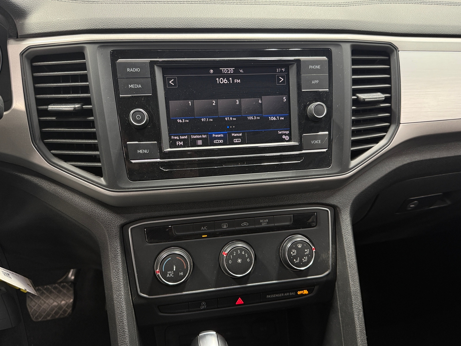 Thumbnail: 2021 Volkswagen Atlas - 4