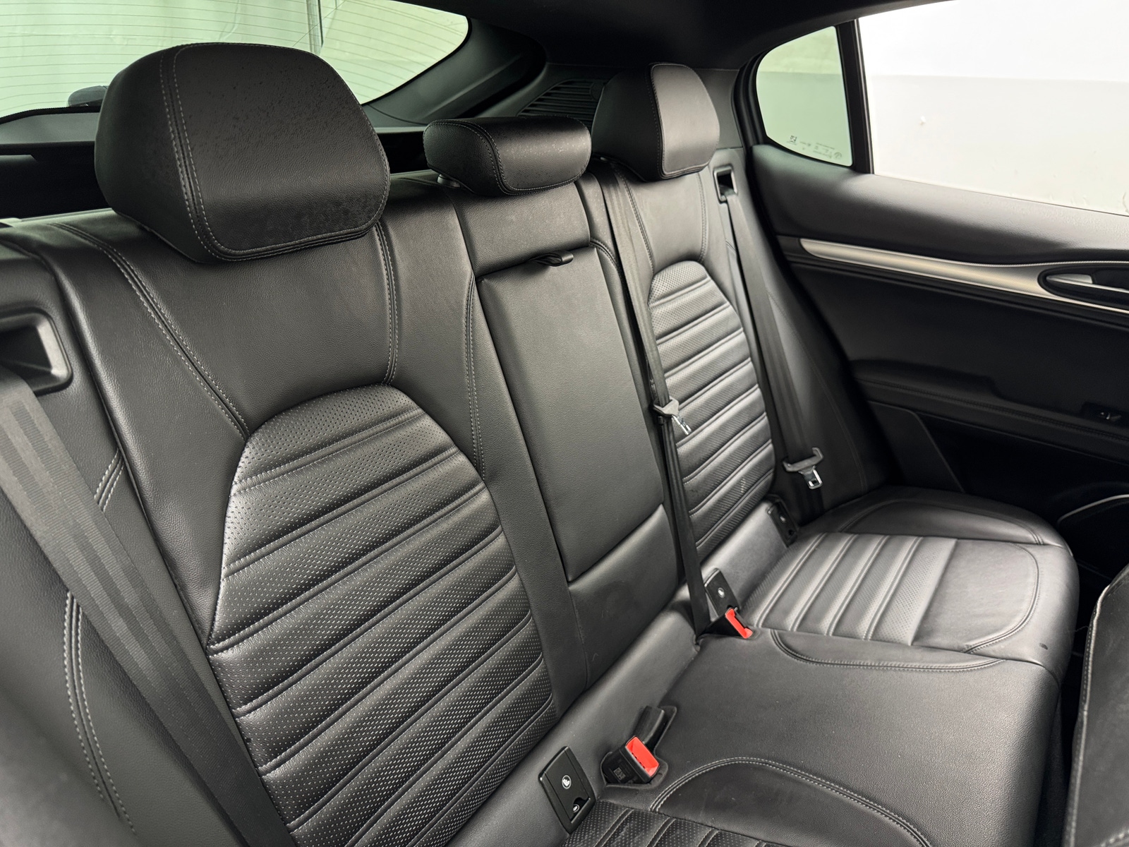 Thumbnail: 2020 Alfa Romeo Stelvio - 5