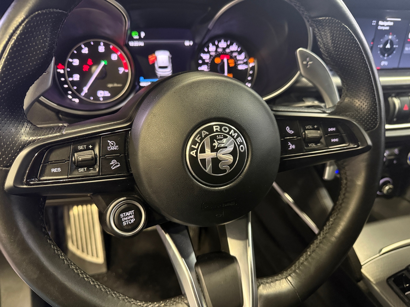 Thumbnail: 2020 Alfa Romeo Stelvio - 4