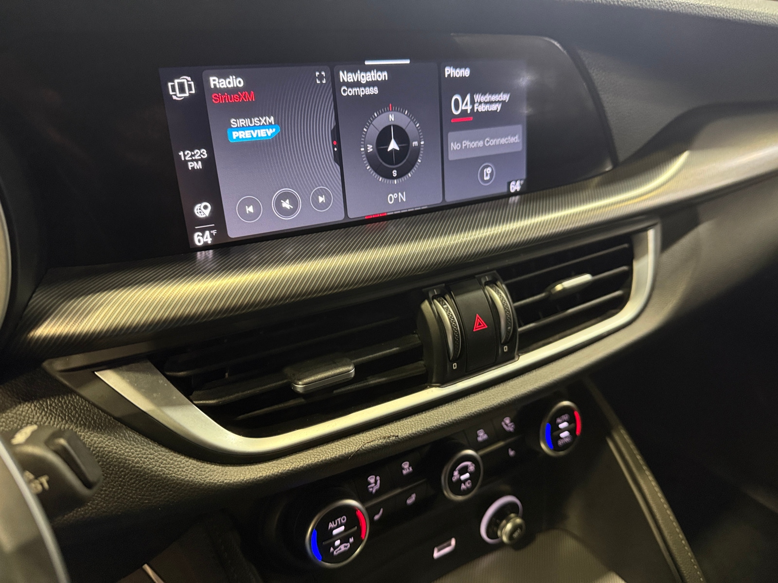 Thumbnail: 2020 Alfa Romeo Stelvio - 3