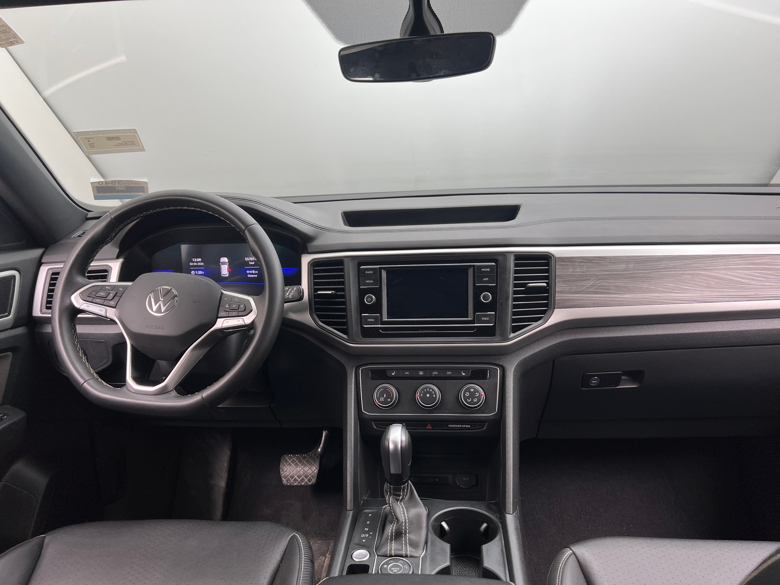 Thumbnail: 2023 Volkswagen Atlas - 2