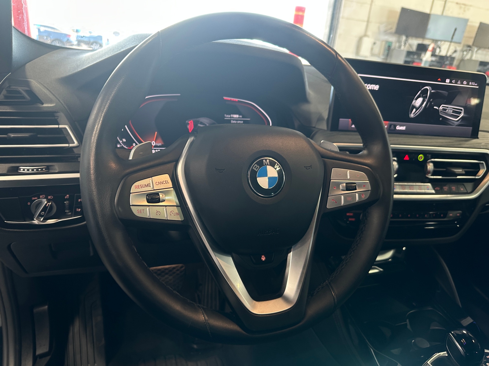 Thumbnail: 2025 BMW X4 - 4