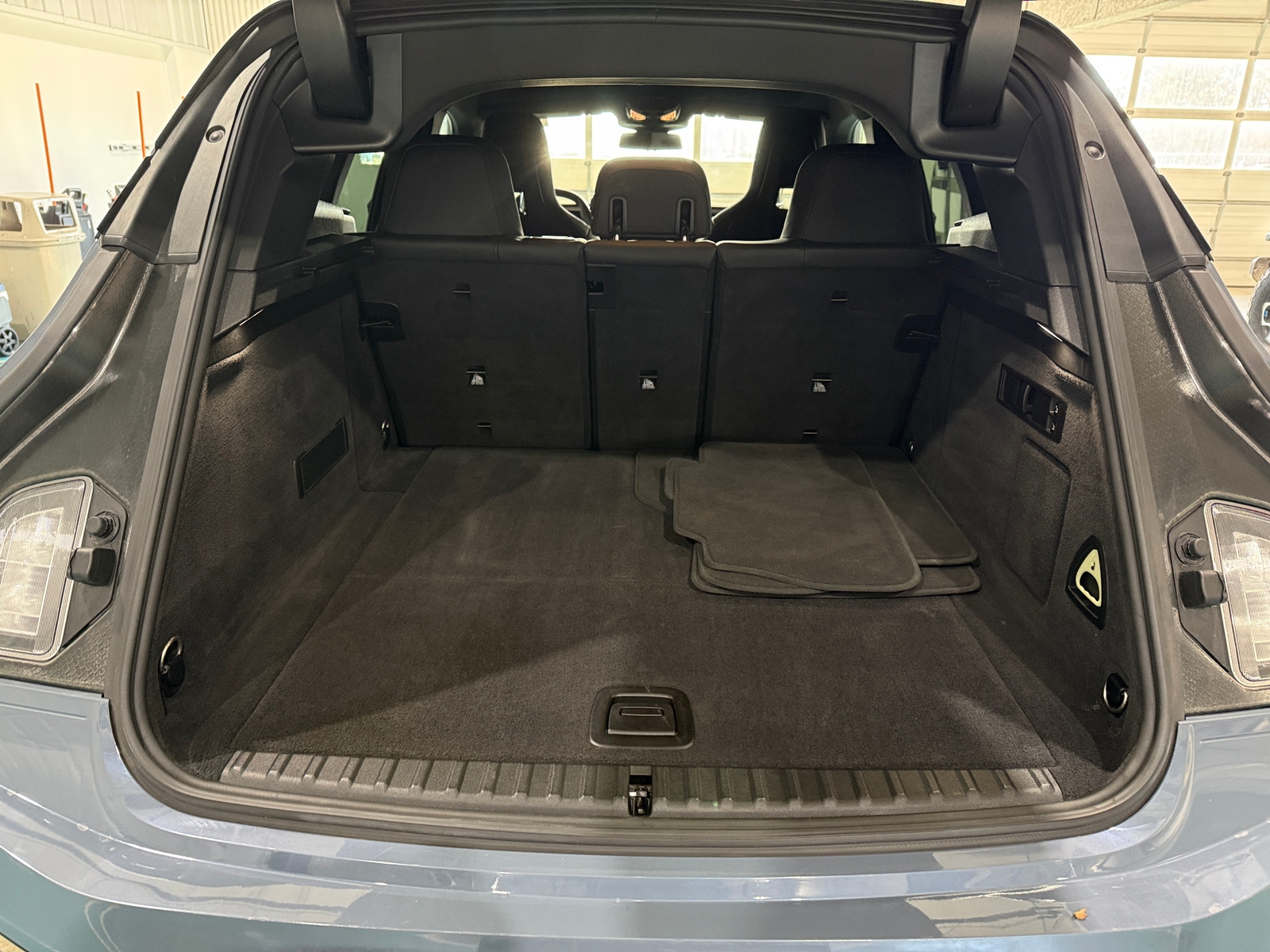 Thumbnail: 2024 BMW iX - 6