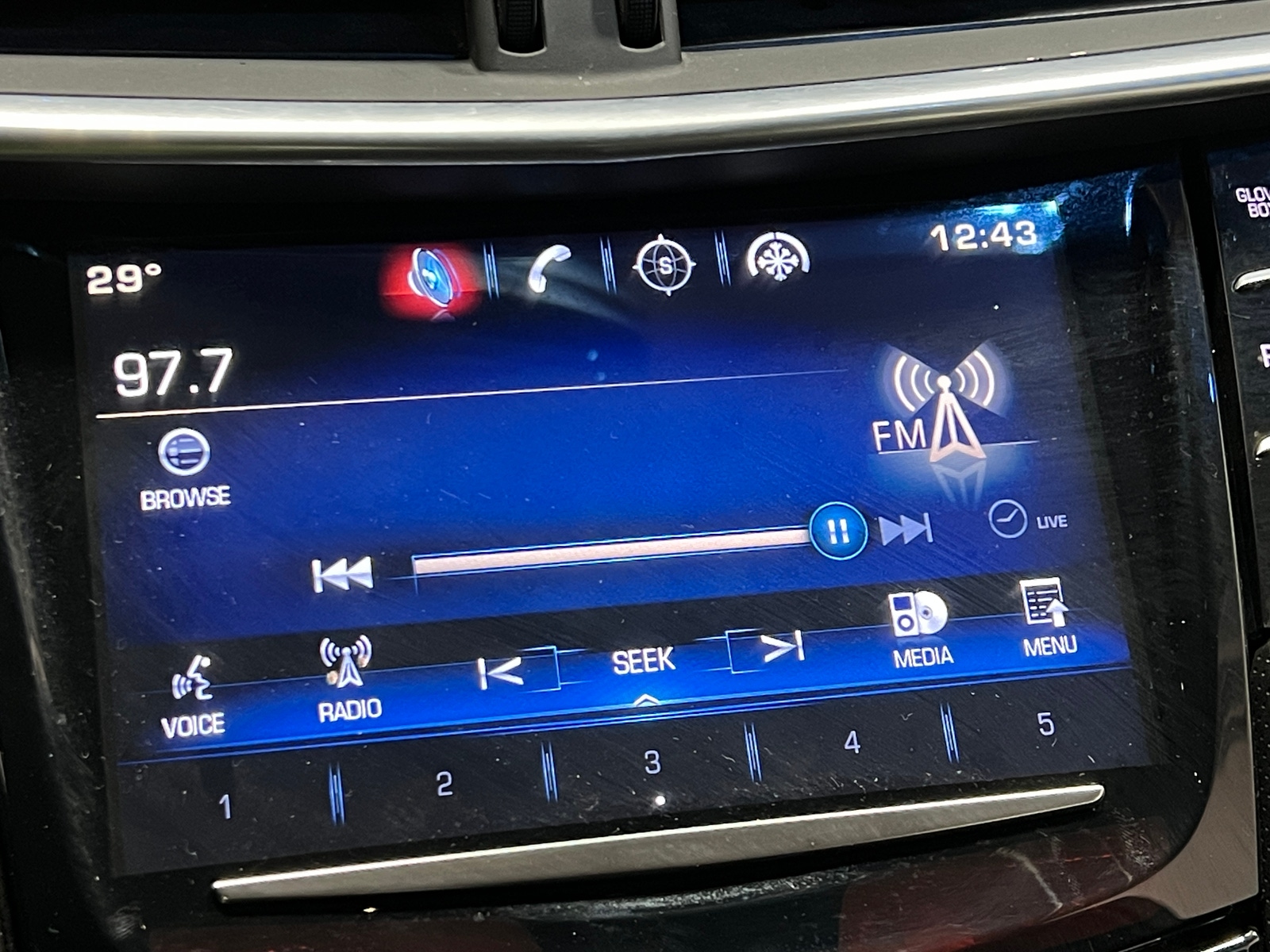 Thumbnail: 2015 Cadillac XTS - 3