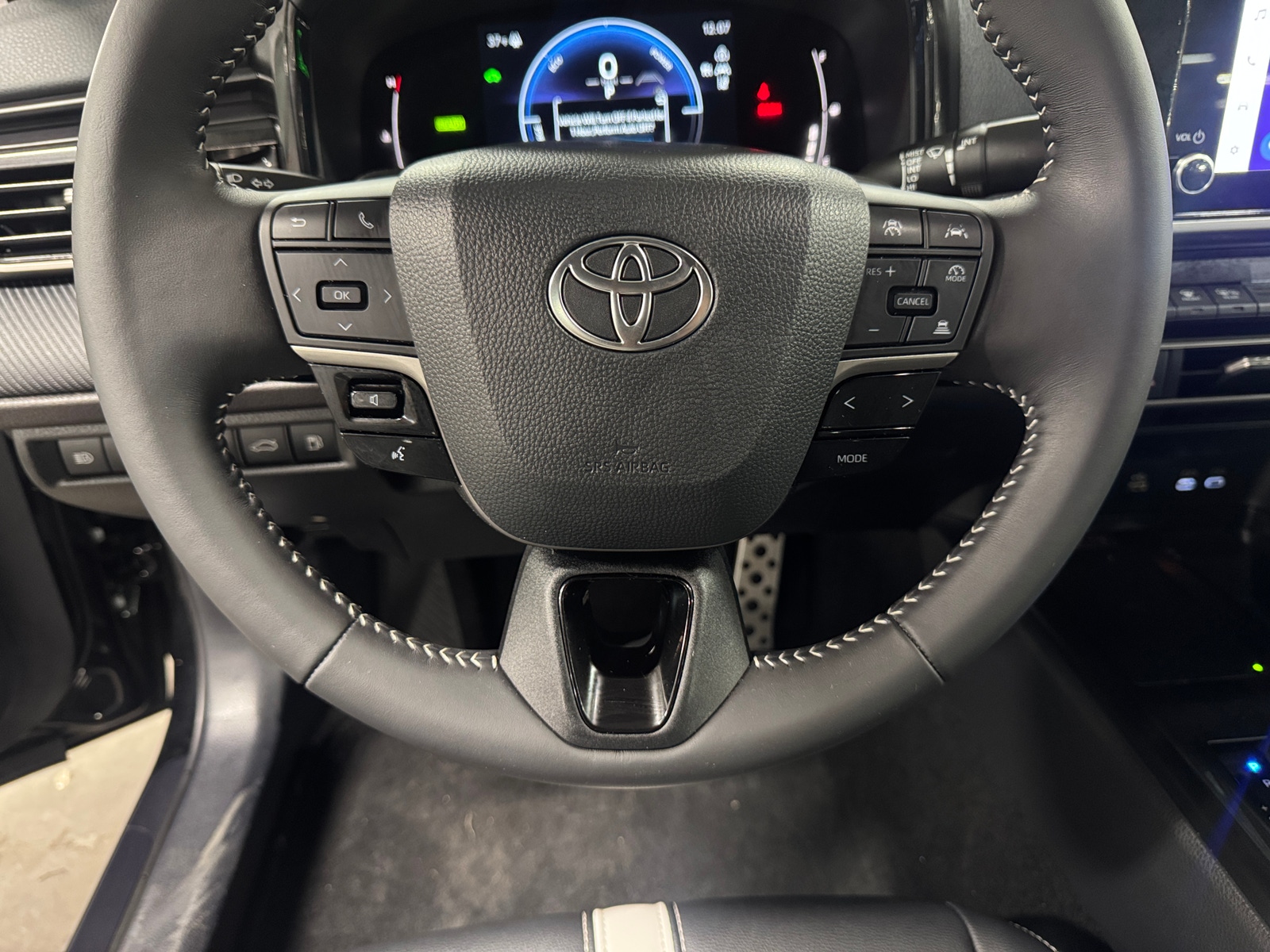 Thumbnail: 2025 Toyota Camry - 4