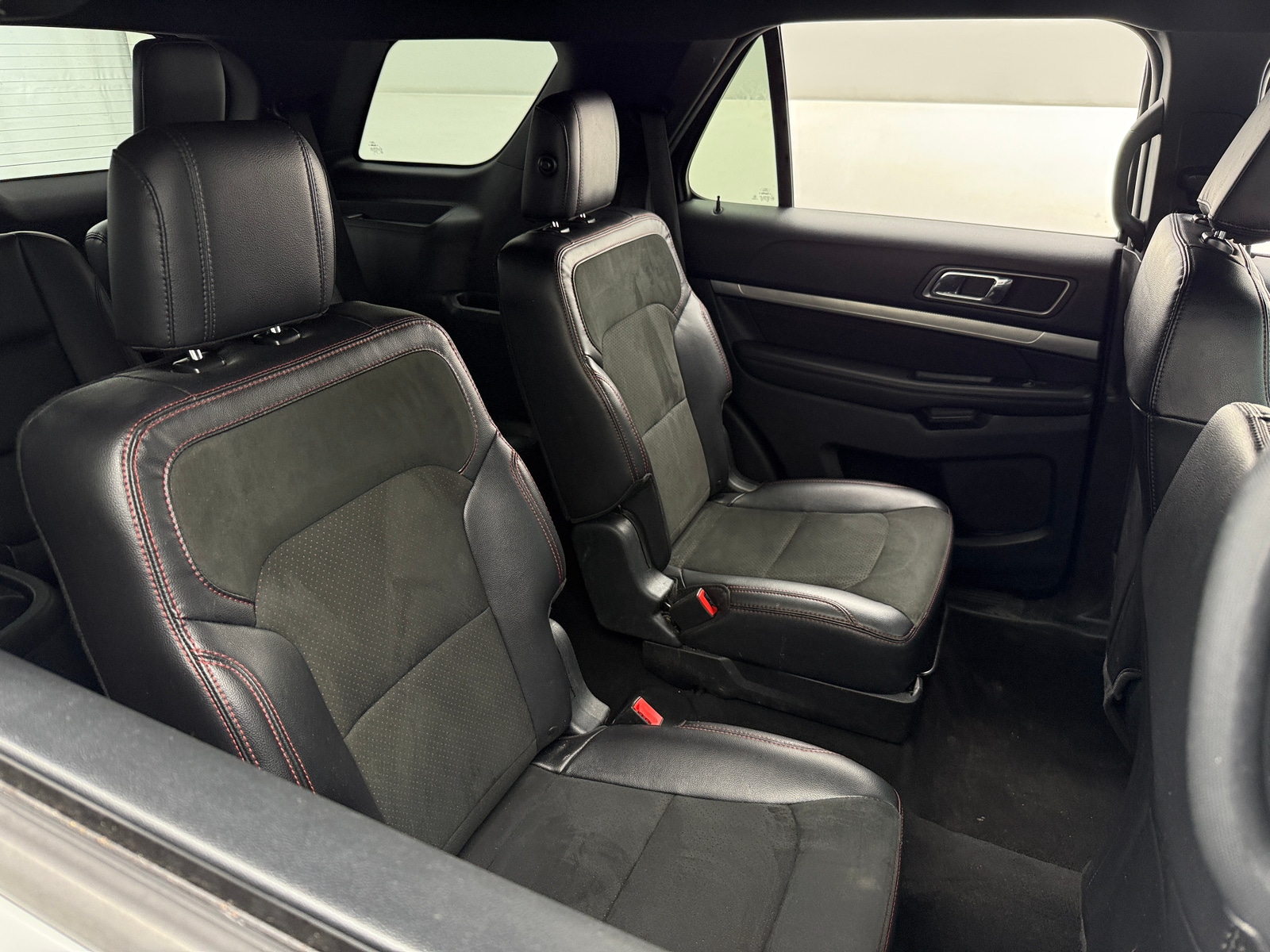 Thumbnail: 2019 Ford Explorer - 6