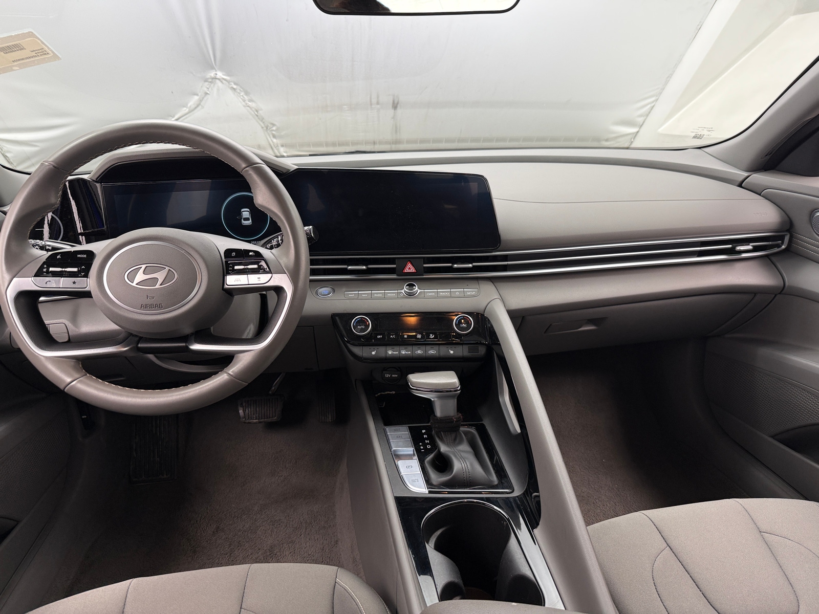 Thumbnail: 2025 Hyundai Elantra - 3