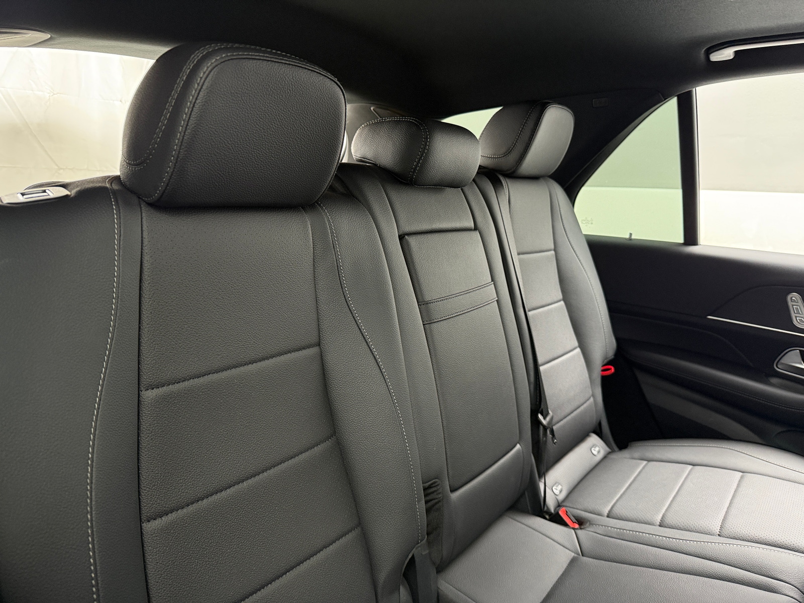 Thumbnail: 2025 Mercedes-Benz GLE - 5