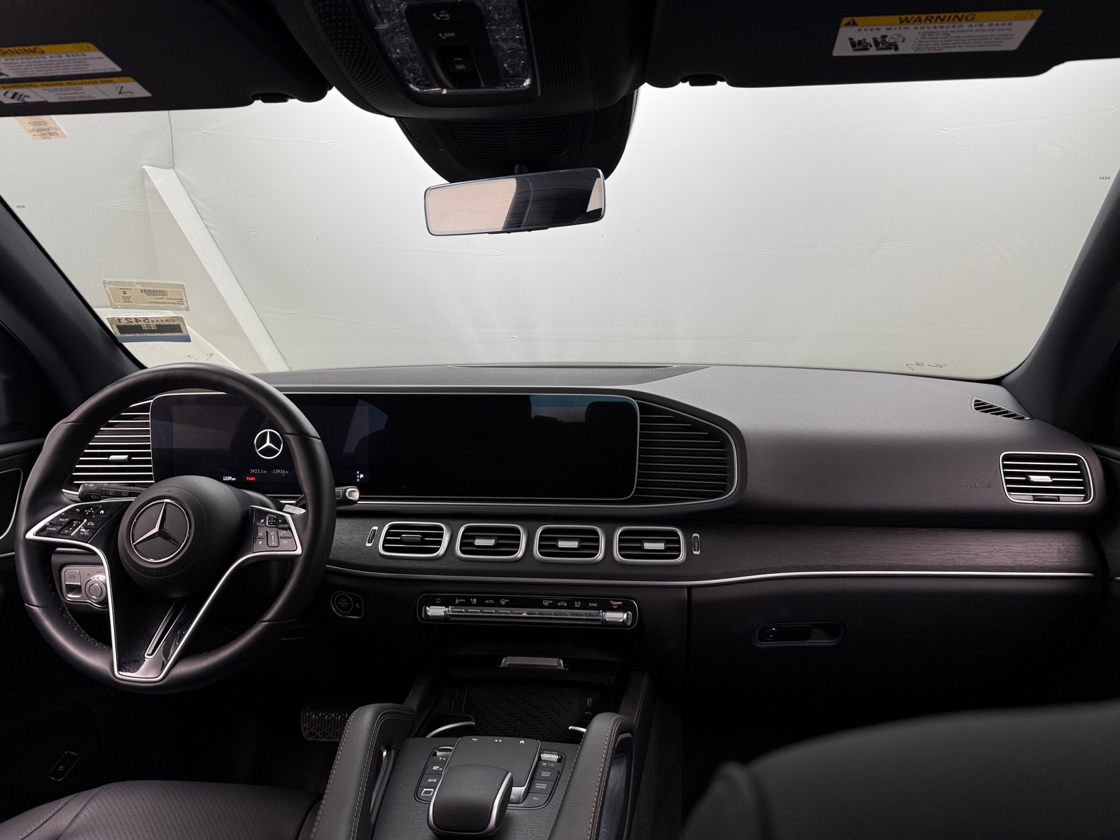 Thumbnail: 2025 Mercedes-Benz GLE - 2