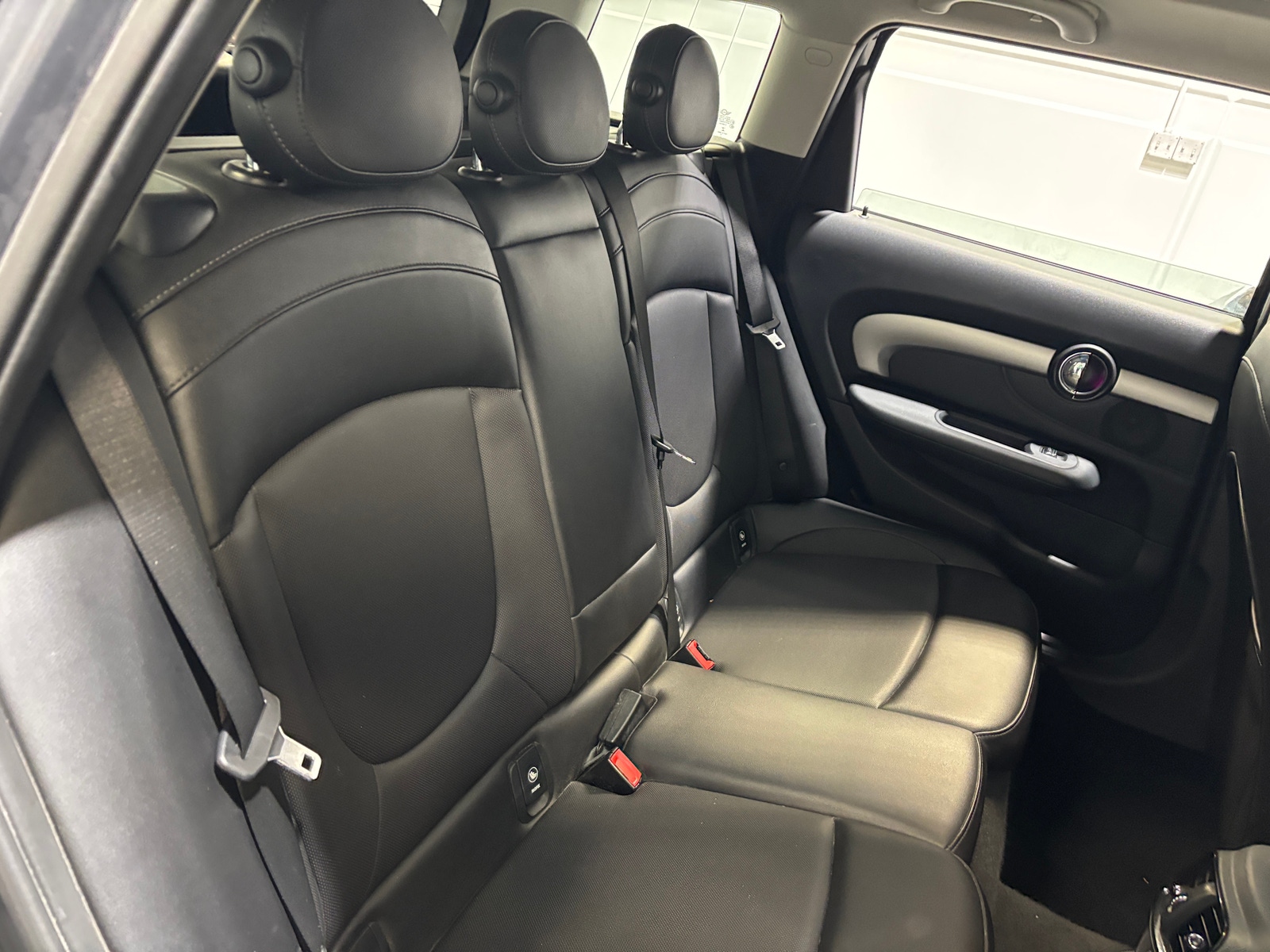 Thumbnail: 2017 MINI Cooper Clubman - 5