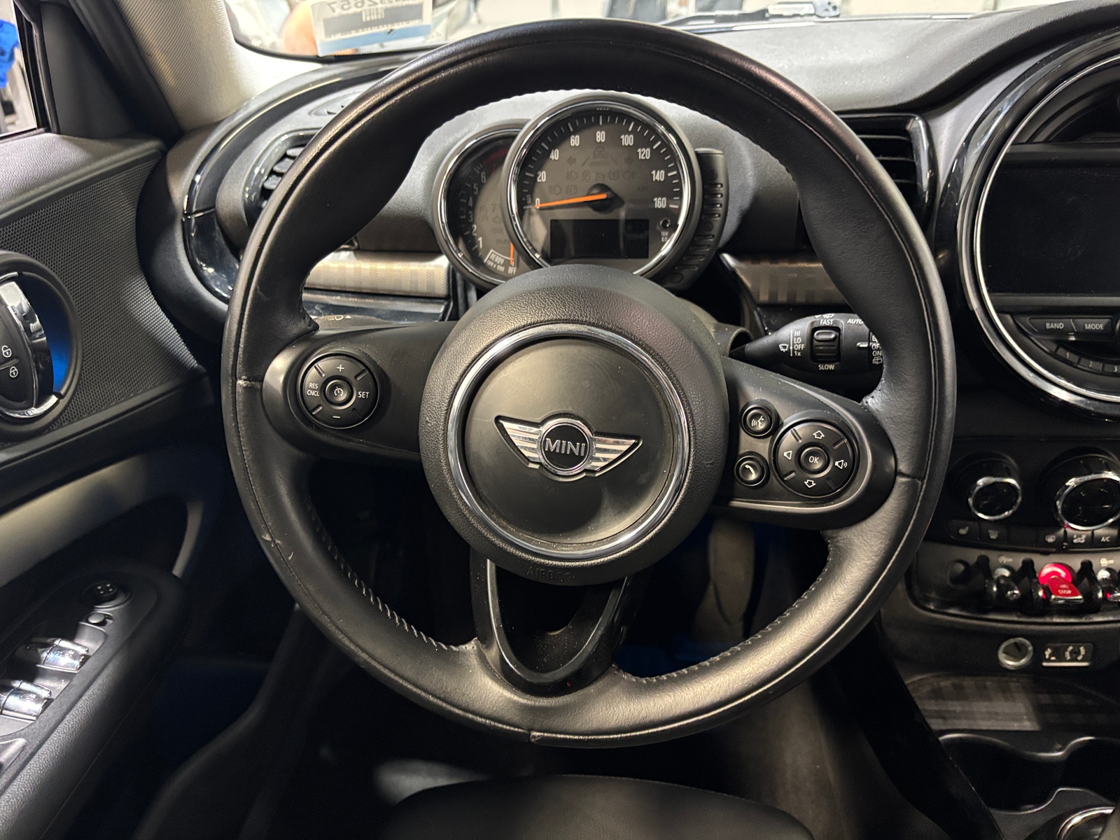 Thumbnail: 2017 MINI Cooper Clubman - 4