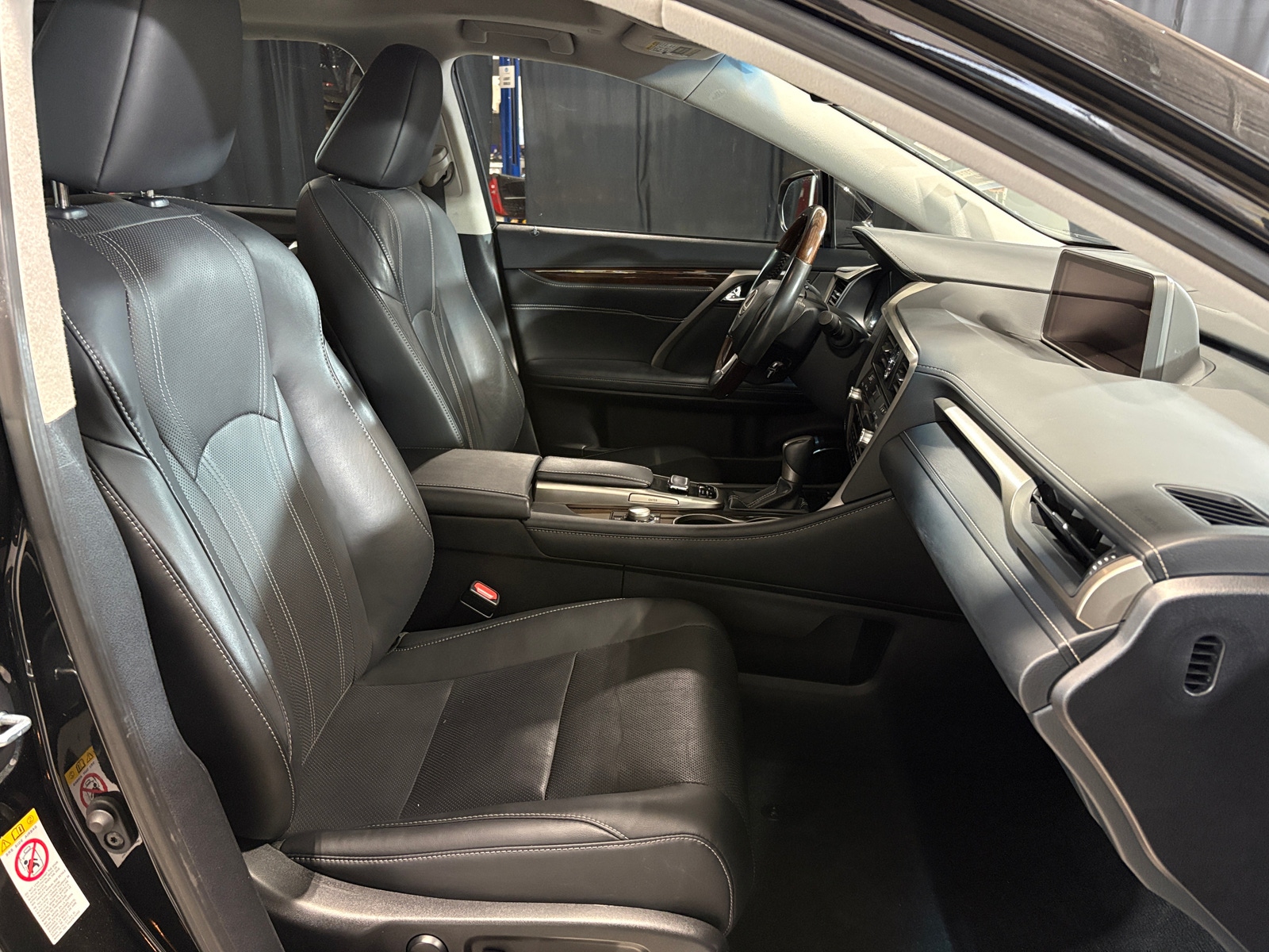 Thumbnail: 2019 Lexus RX - 2