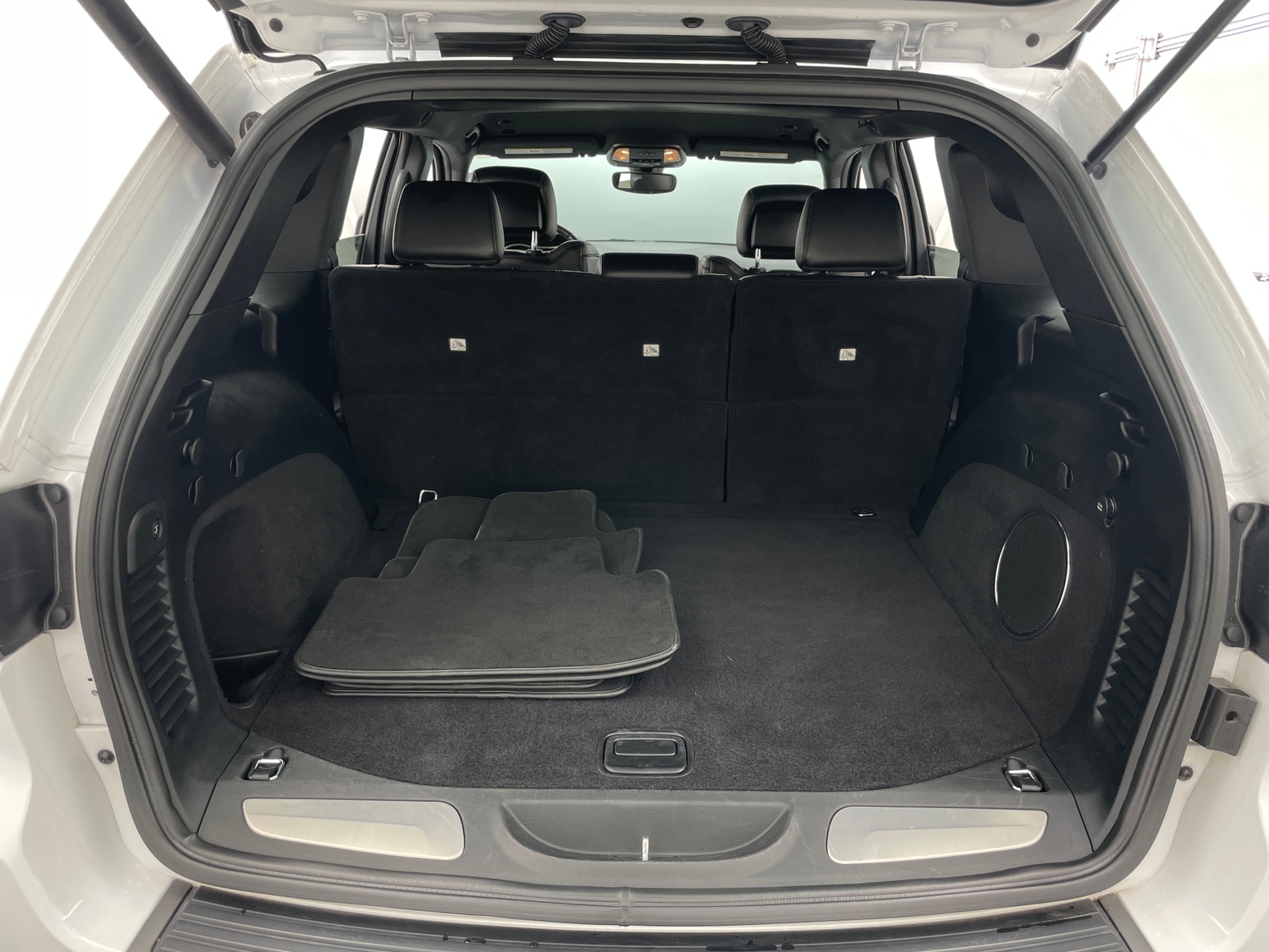 Thumbnail: 2018 Jeep Grand Cherokee - 6