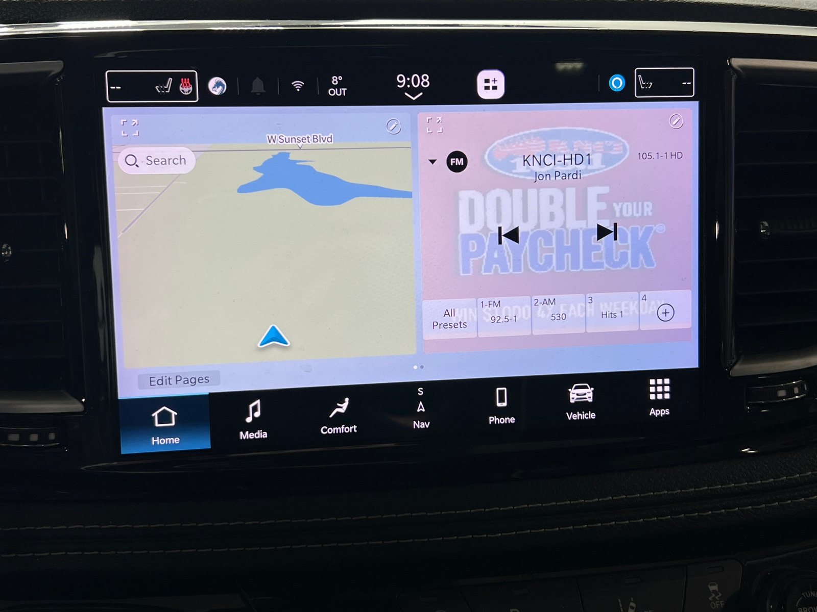 Thumbnail: 2023 Chrysler Pacifica - 3