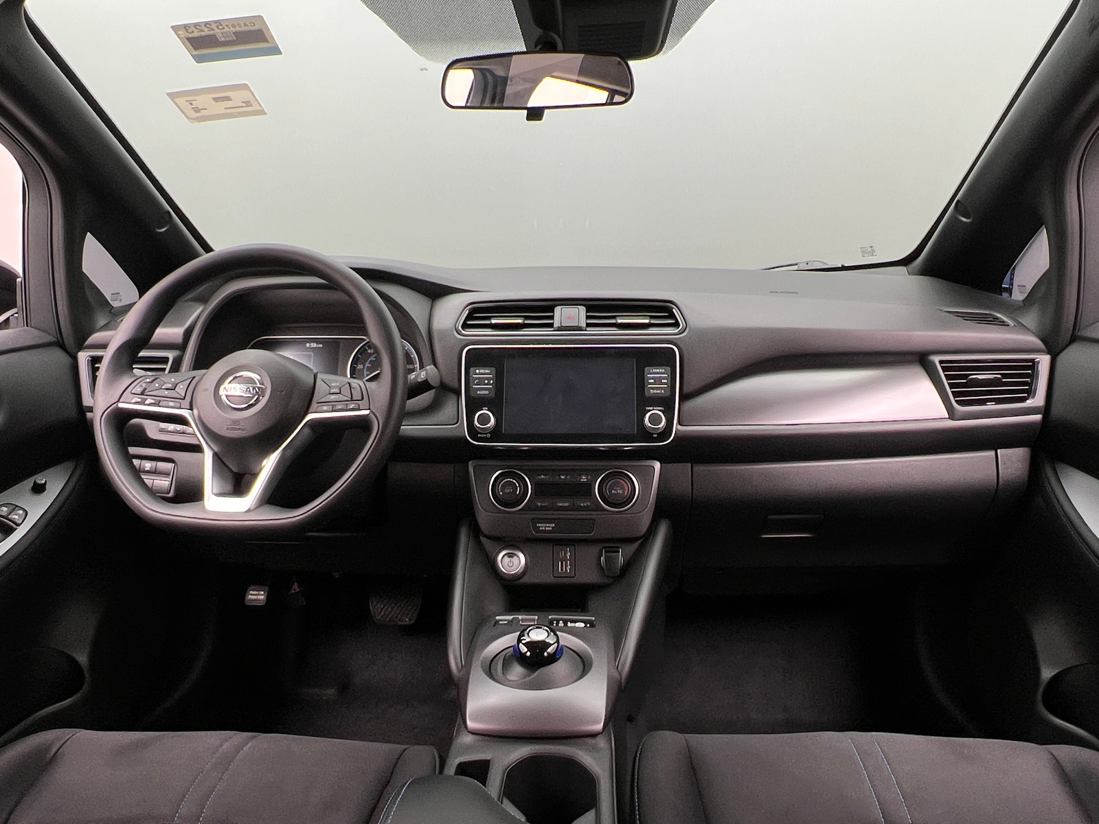 Thumbnail: 2022 Nissan Leaf - 3