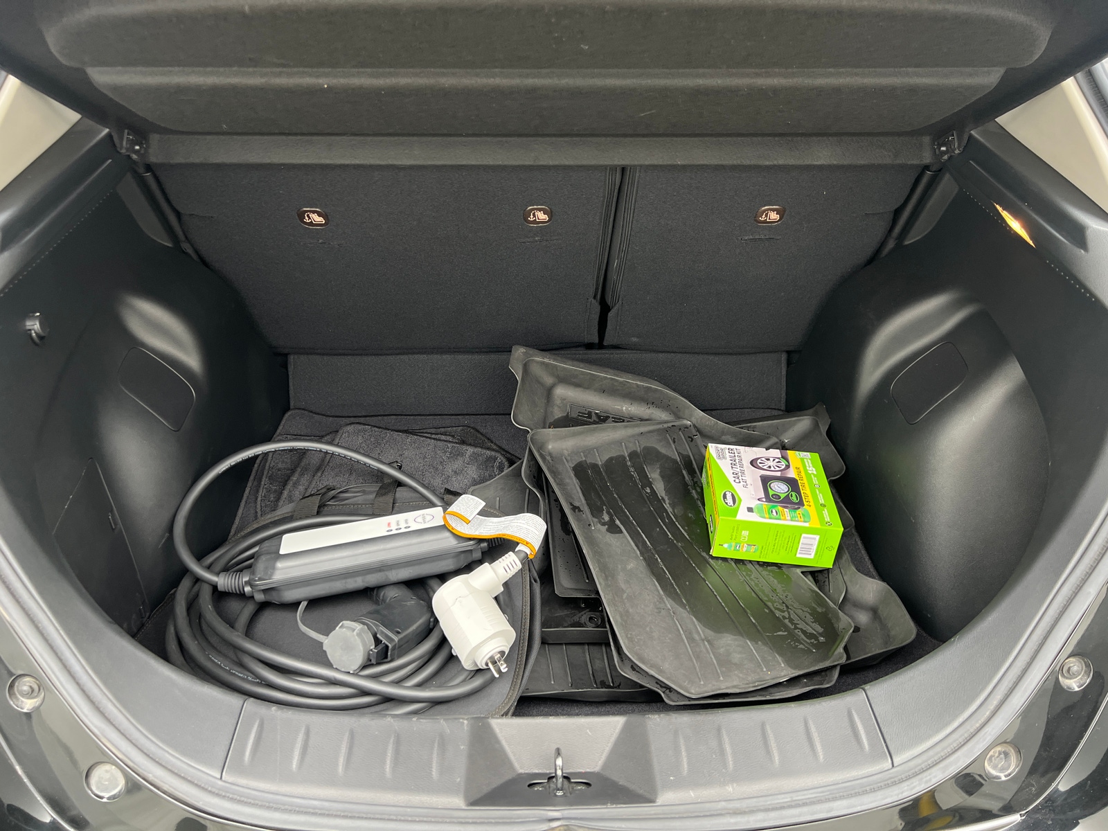 Thumbnail: 2022 Nissan Leaf - 7