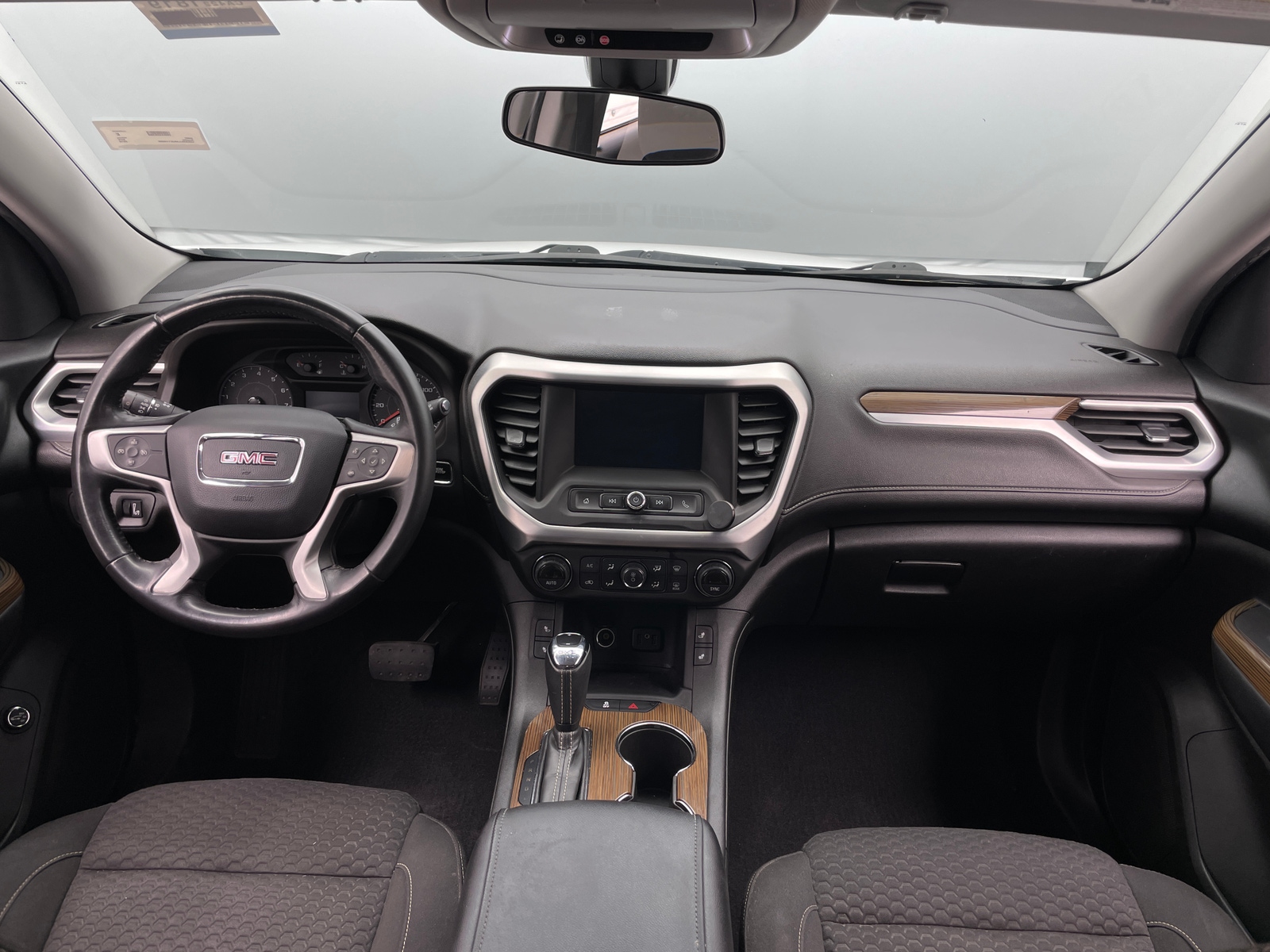 Thumbnail: 2018 GMC Acadia - 3