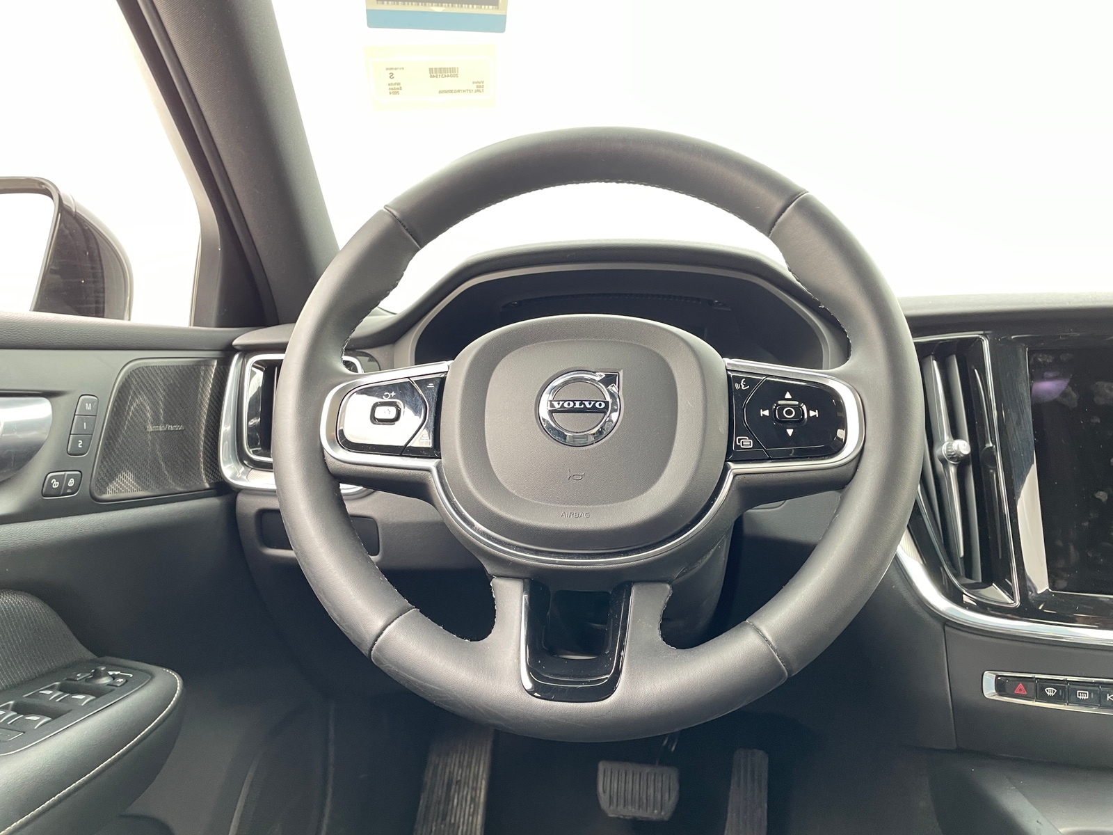 Thumbnail: 2024 Volvo S60 - 5