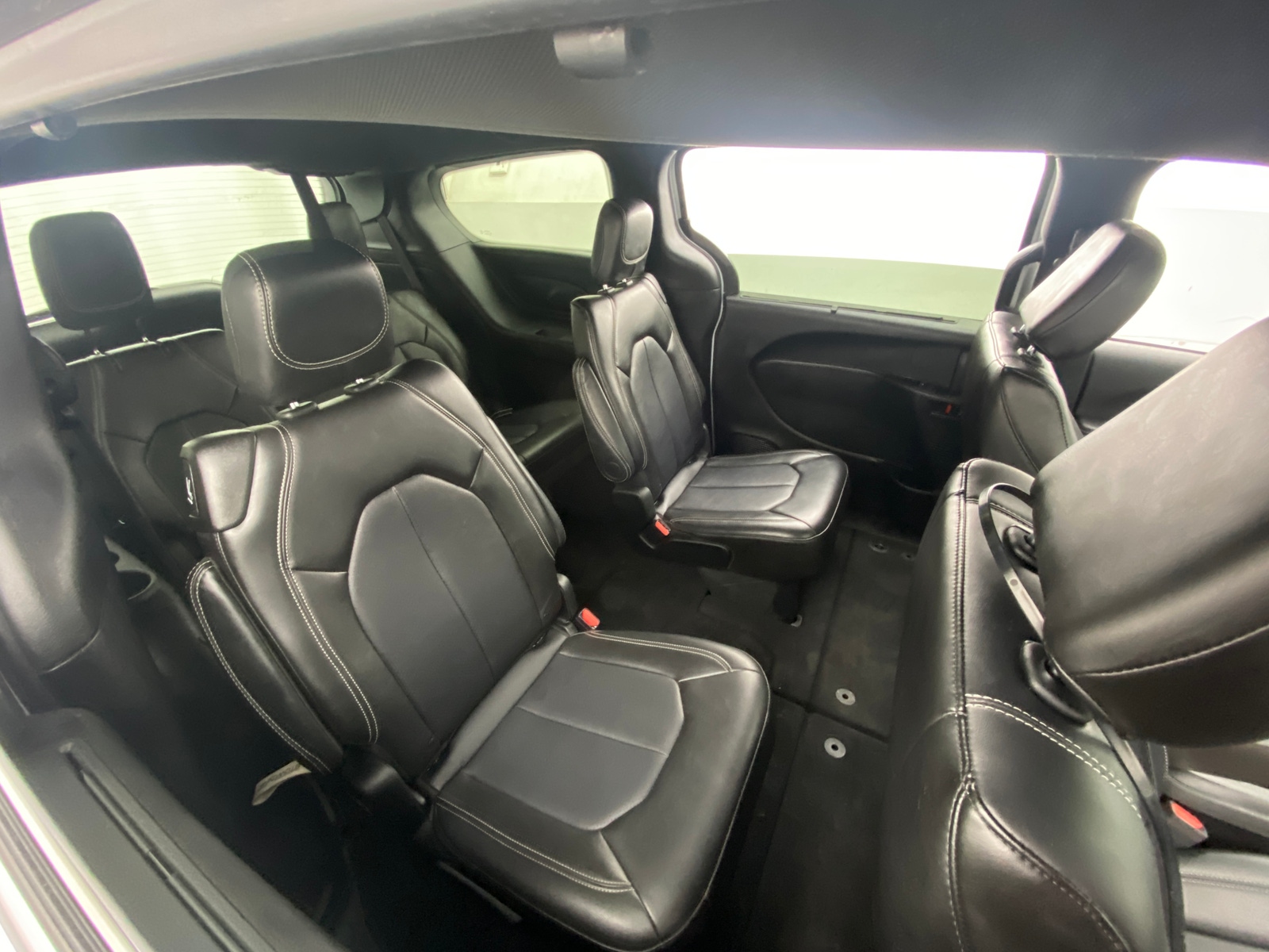 Thumbnail: 2025 Chrysler Pacifica - 5