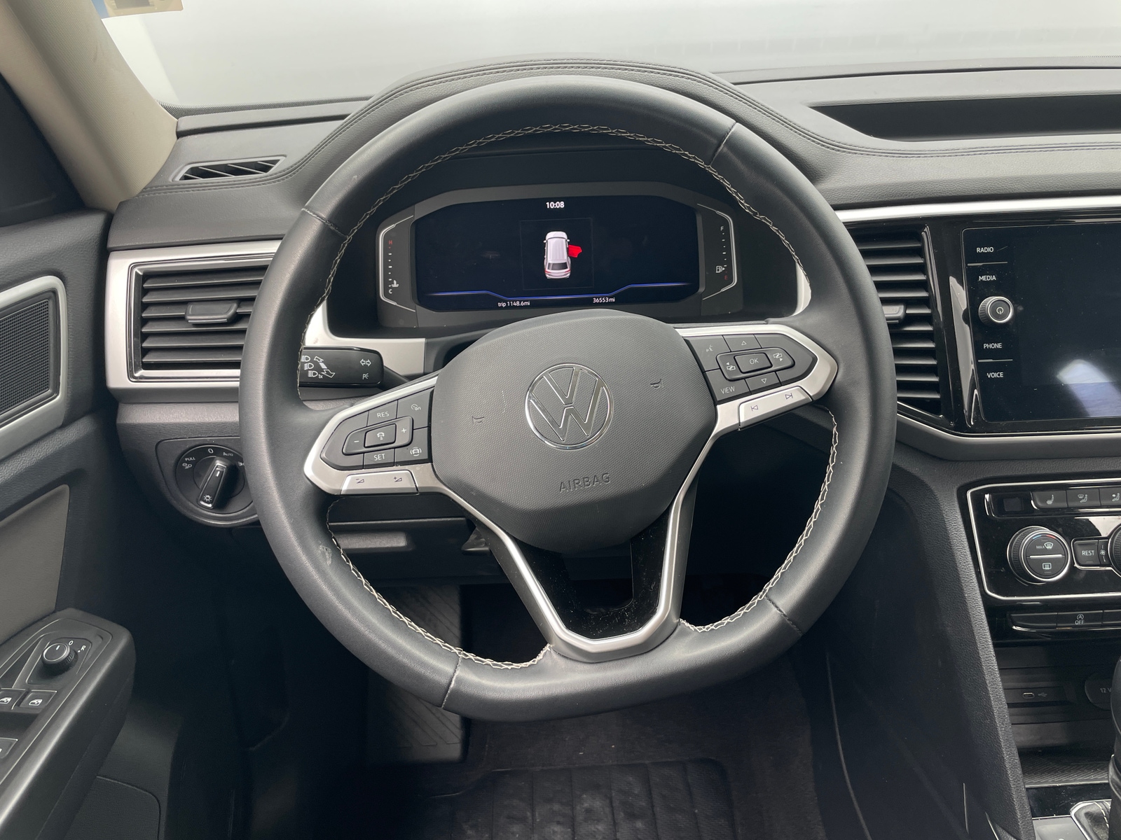 Thumbnail: 2022 Volkswagen Atlas - 4