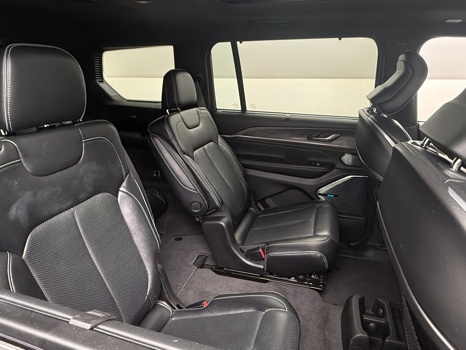 Thumbnail: 2021 Jeep Grand Cherokee L - 5