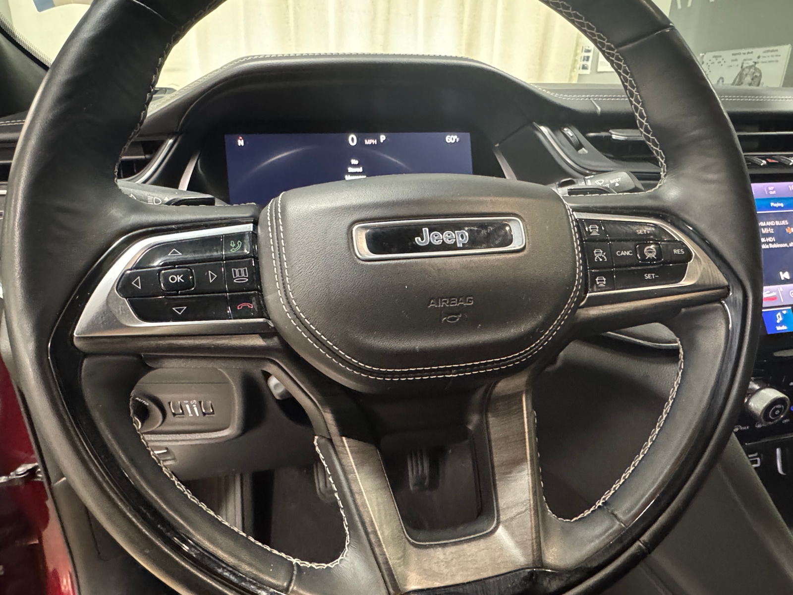 Thumbnail: 2021 Jeep Grand Cherokee L - 4