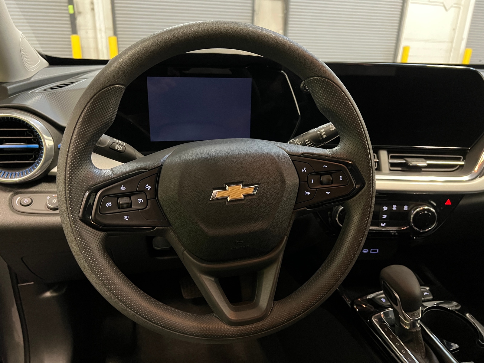 Thumbnail: 2025 Chevrolet Trax - 5