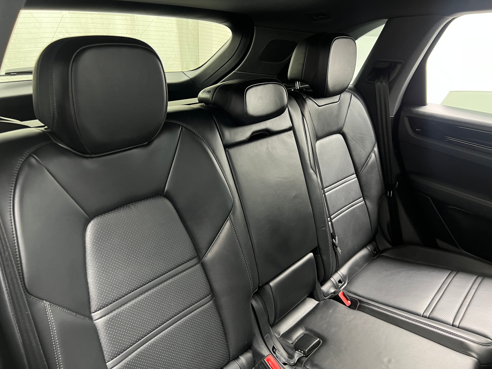 Thumbnail: 2020 Porsche Cayenne - 5