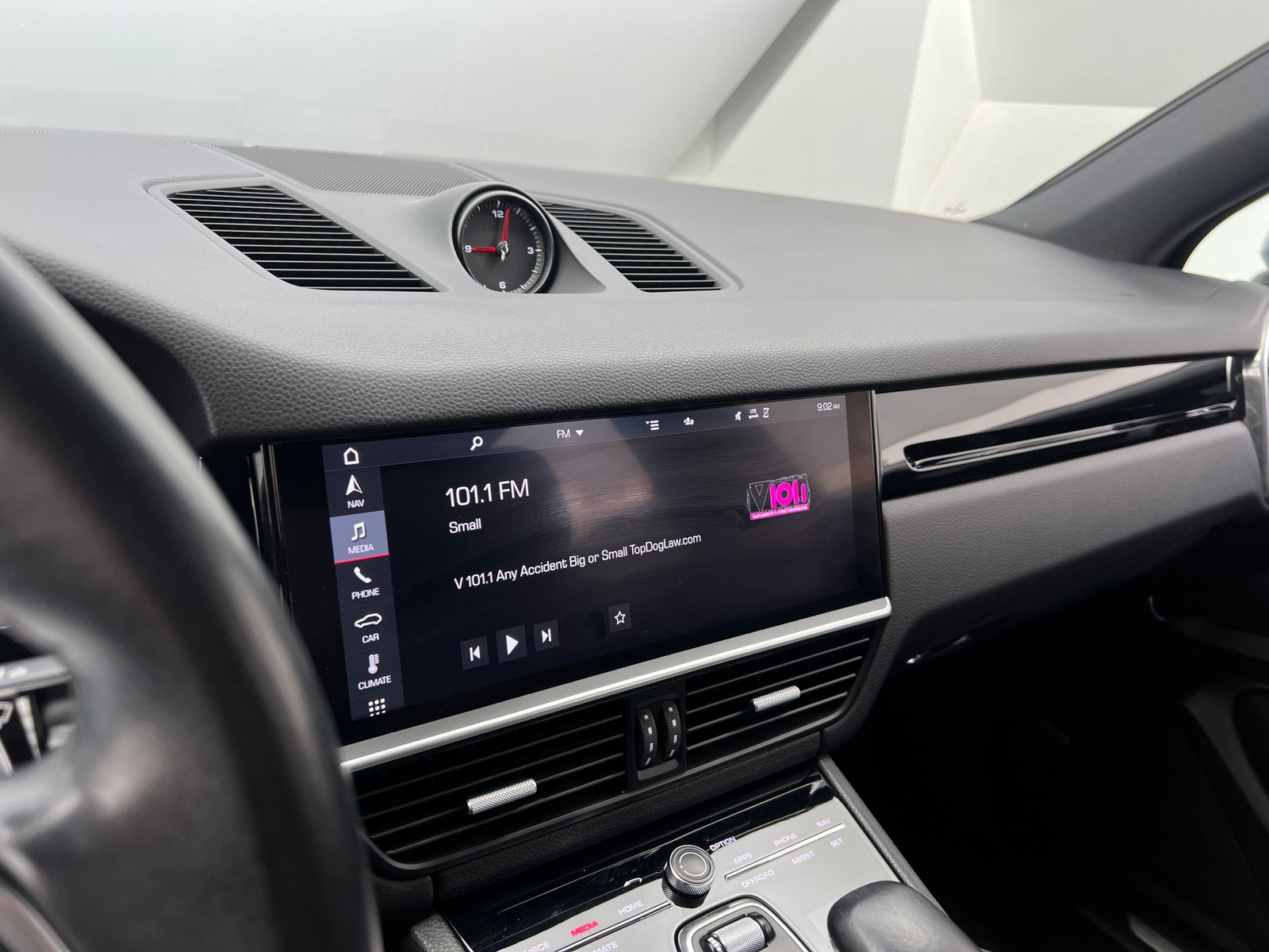 Thumbnail: 2020 Porsche Cayenne - 3