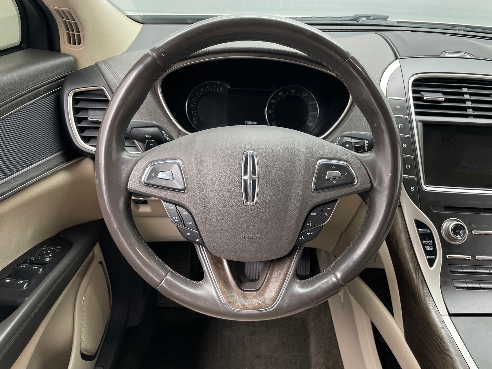 Thumbnail: 2017 Lincoln MKX - 4