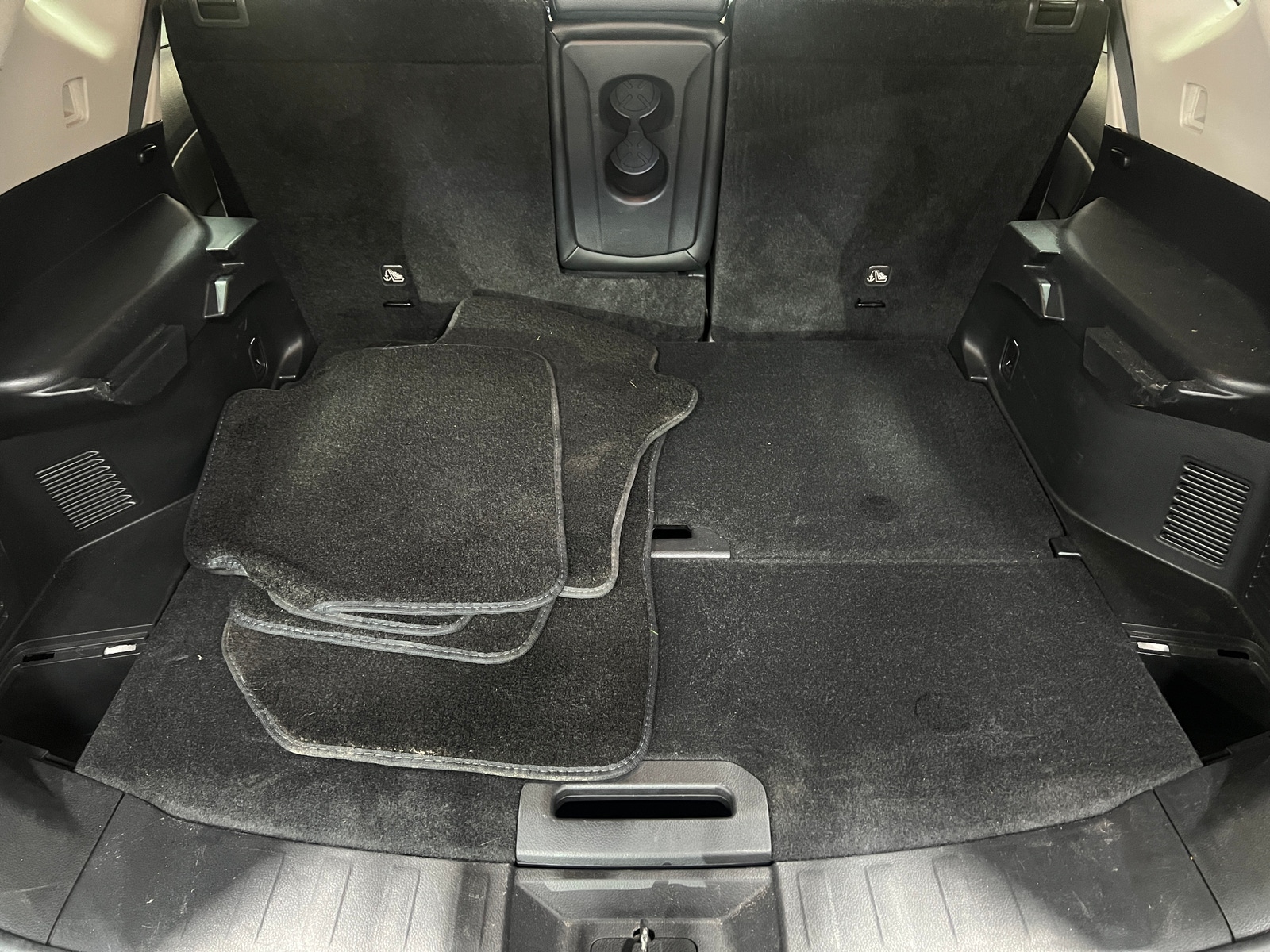 Thumbnail: 2020 Nissan Rogue - 6