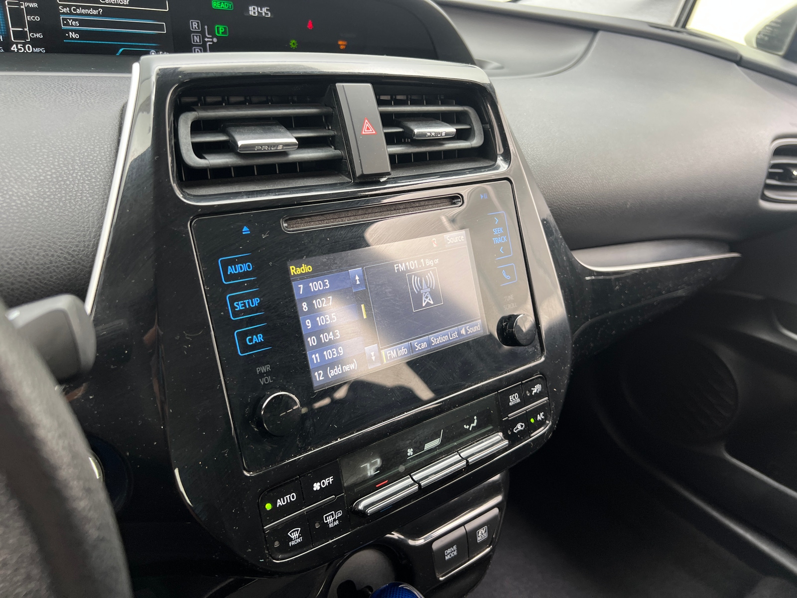 Thumbnail: 2016 Toyota Prius - 4