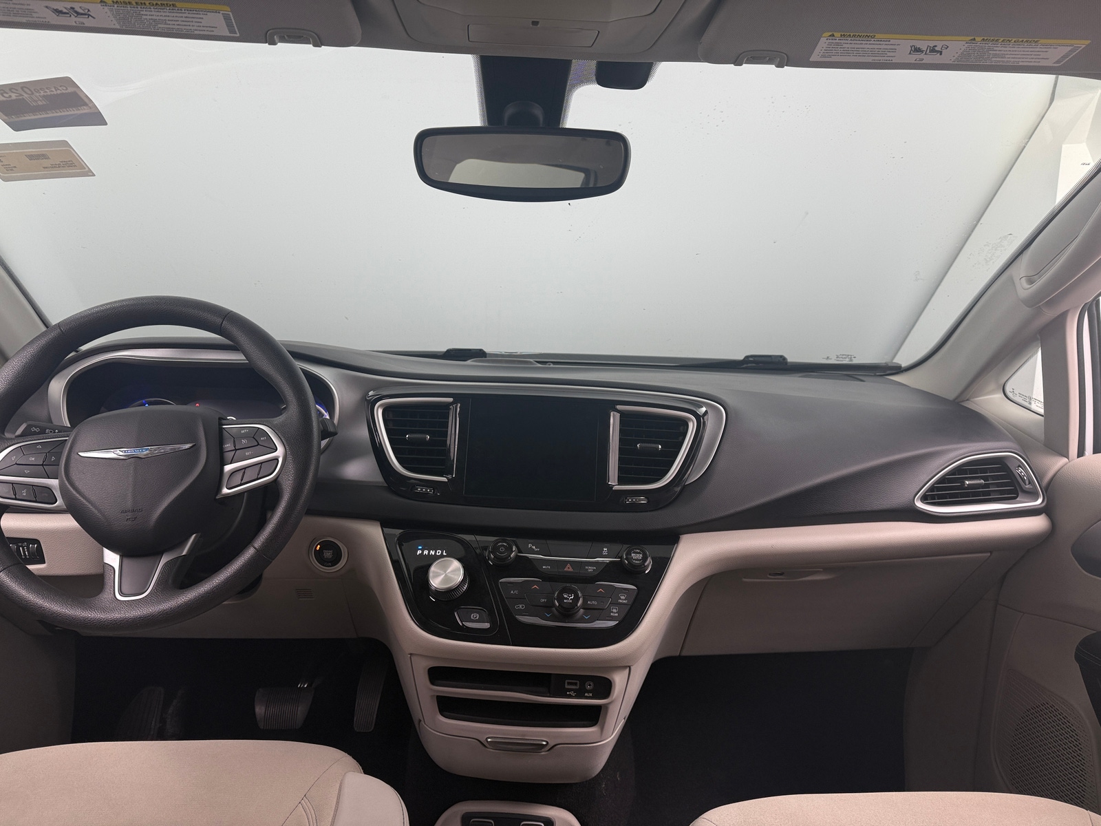 Thumbnail: 2018 Chrysler Pacifica - 3