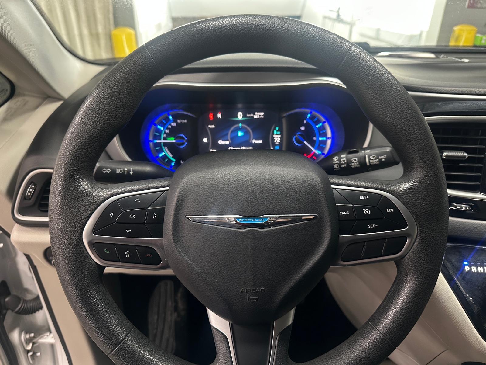 Thumbnail: 2018 Chrysler Pacifica - 5