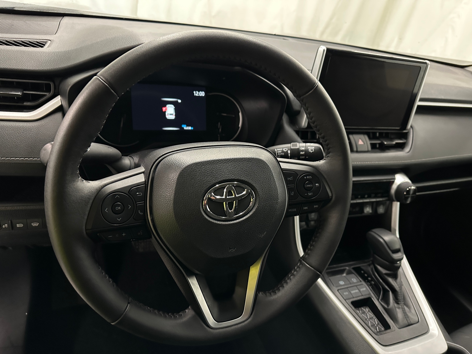 Thumbnail: 2025 Toyota RAV4 - 5