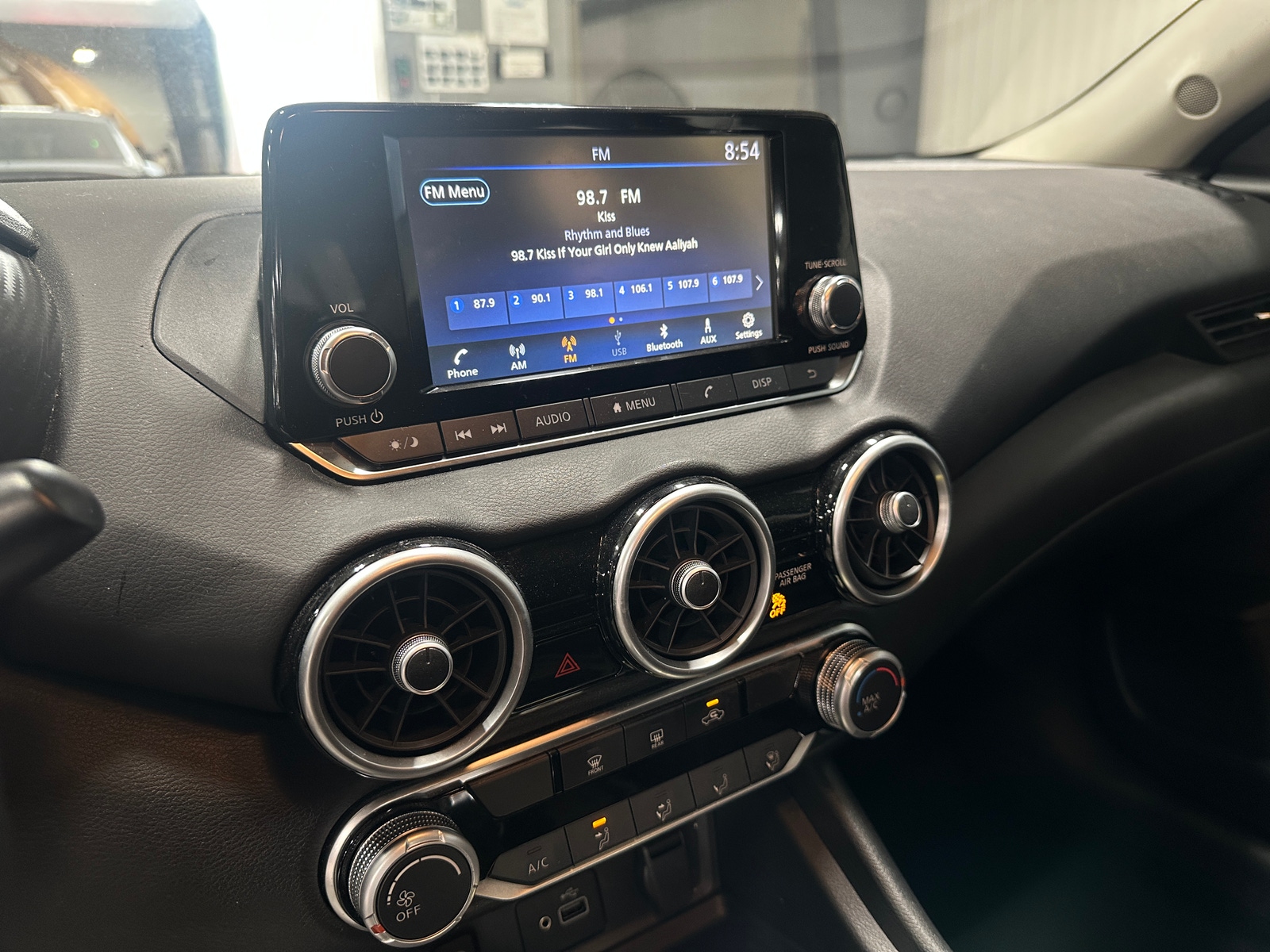 Thumbnail: 2024 Nissan Sentra - 4