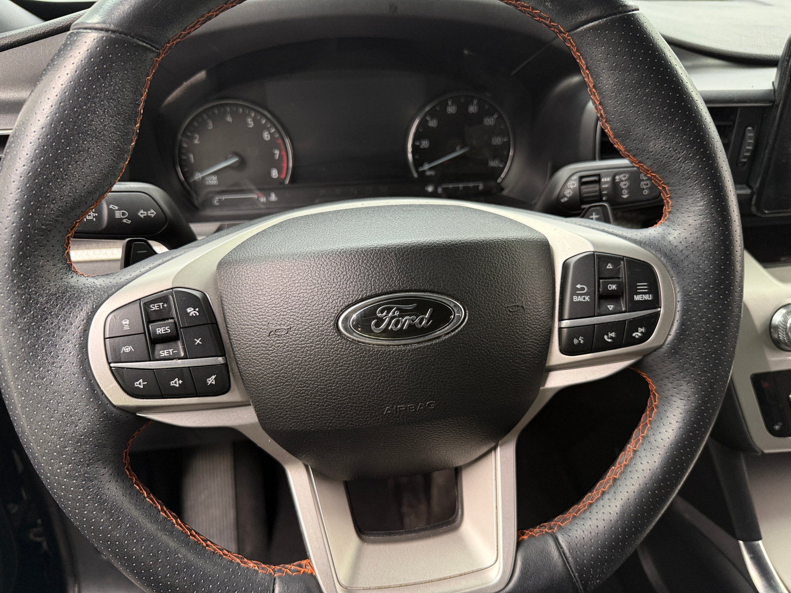 Thumbnail: 2022 Ford Explorer - 5