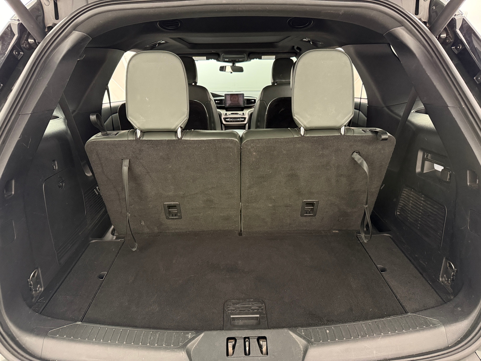 Thumbnail: 2022 Ford Explorer - 7