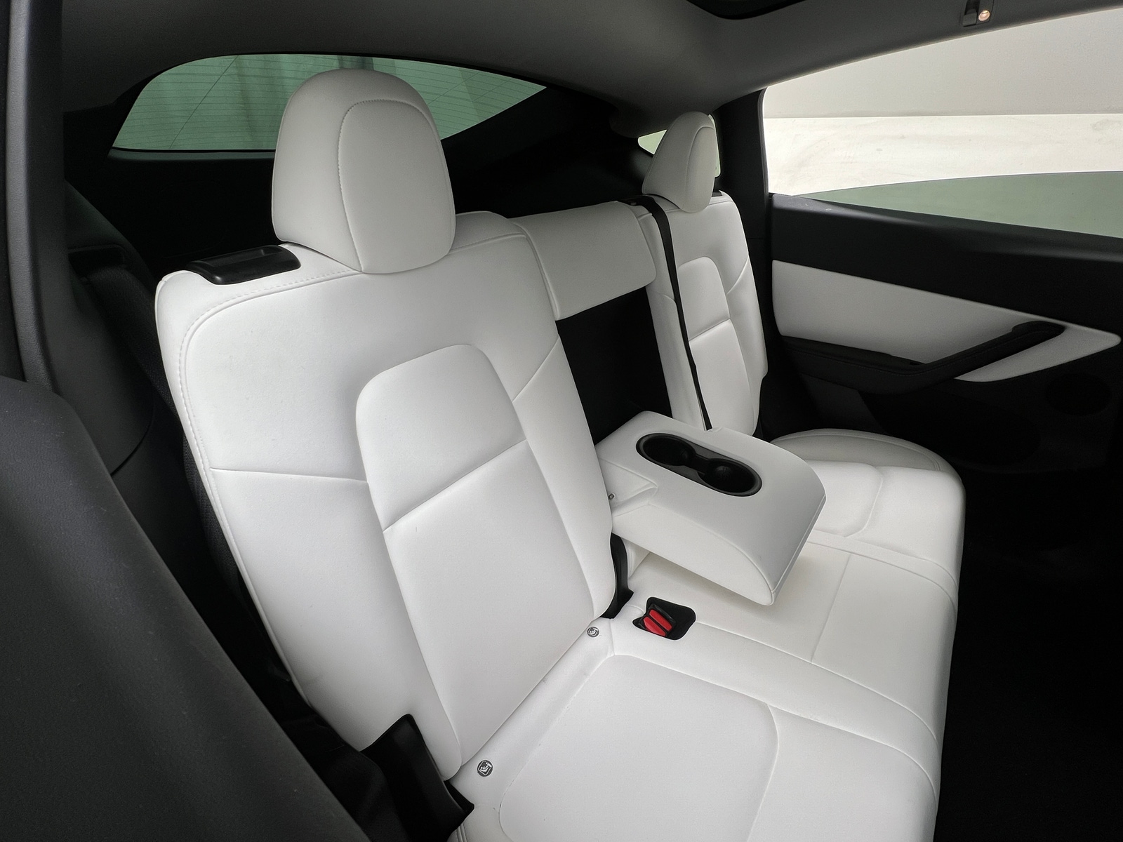 Thumbnail: 2022 Tesla Model Y - 5