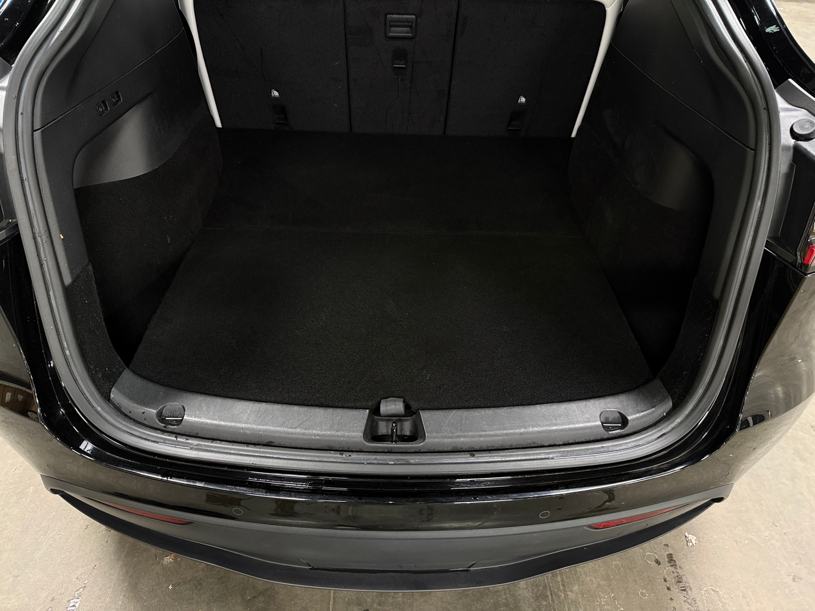 Thumbnail: 2022 Tesla Model Y - 6