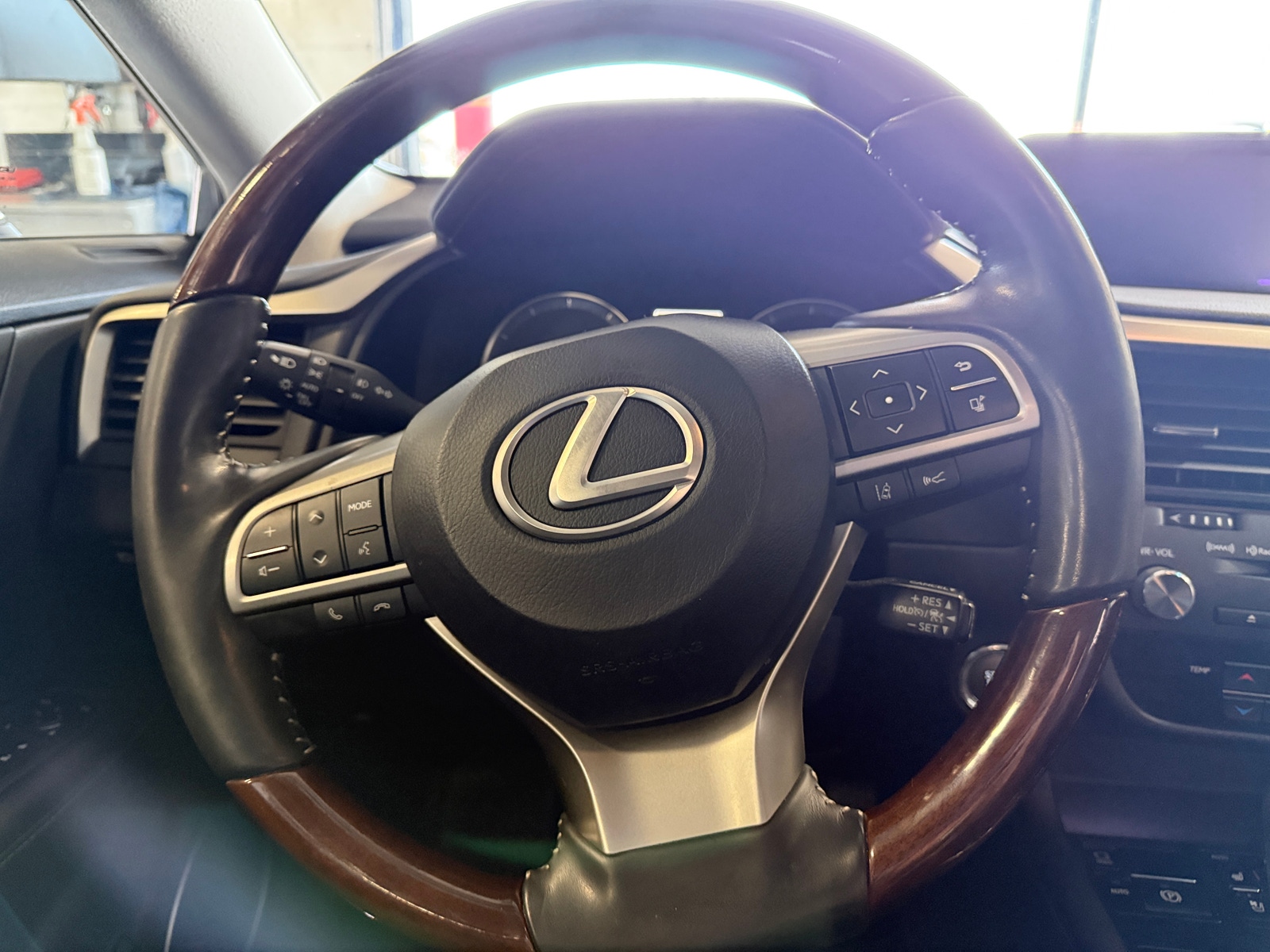 Thumbnail: 2019 Lexus RX - 4