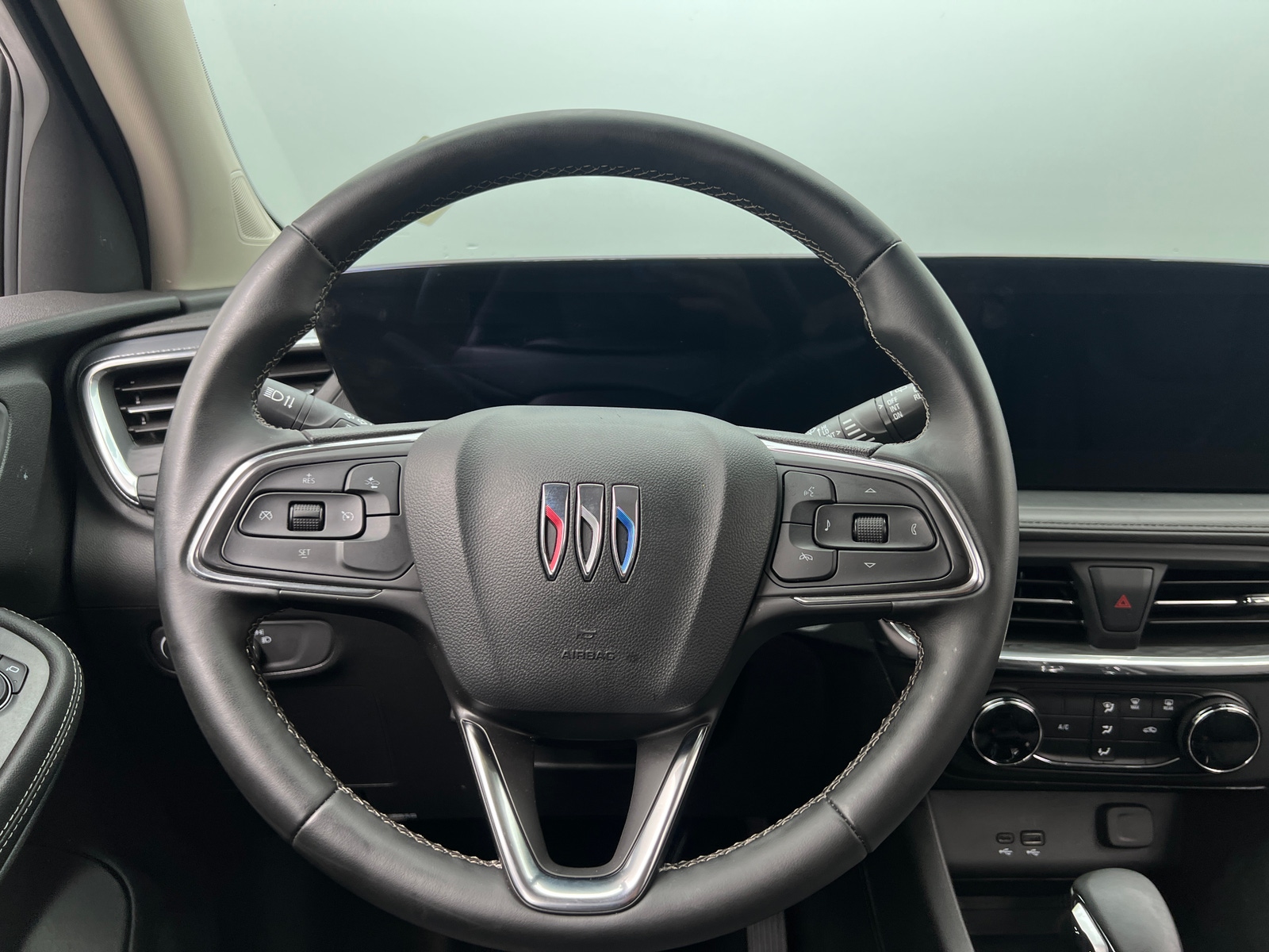 Thumbnail: 2025 Buick Encore GX - 4